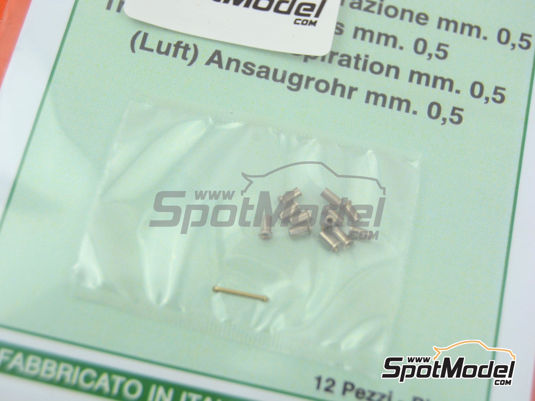 Image 4: Trompetas de admisión de 1,8 mm de diámetro | Trompetas de admisión en escala 1/43 fabricado por Tameo Kits (ref. PG04)