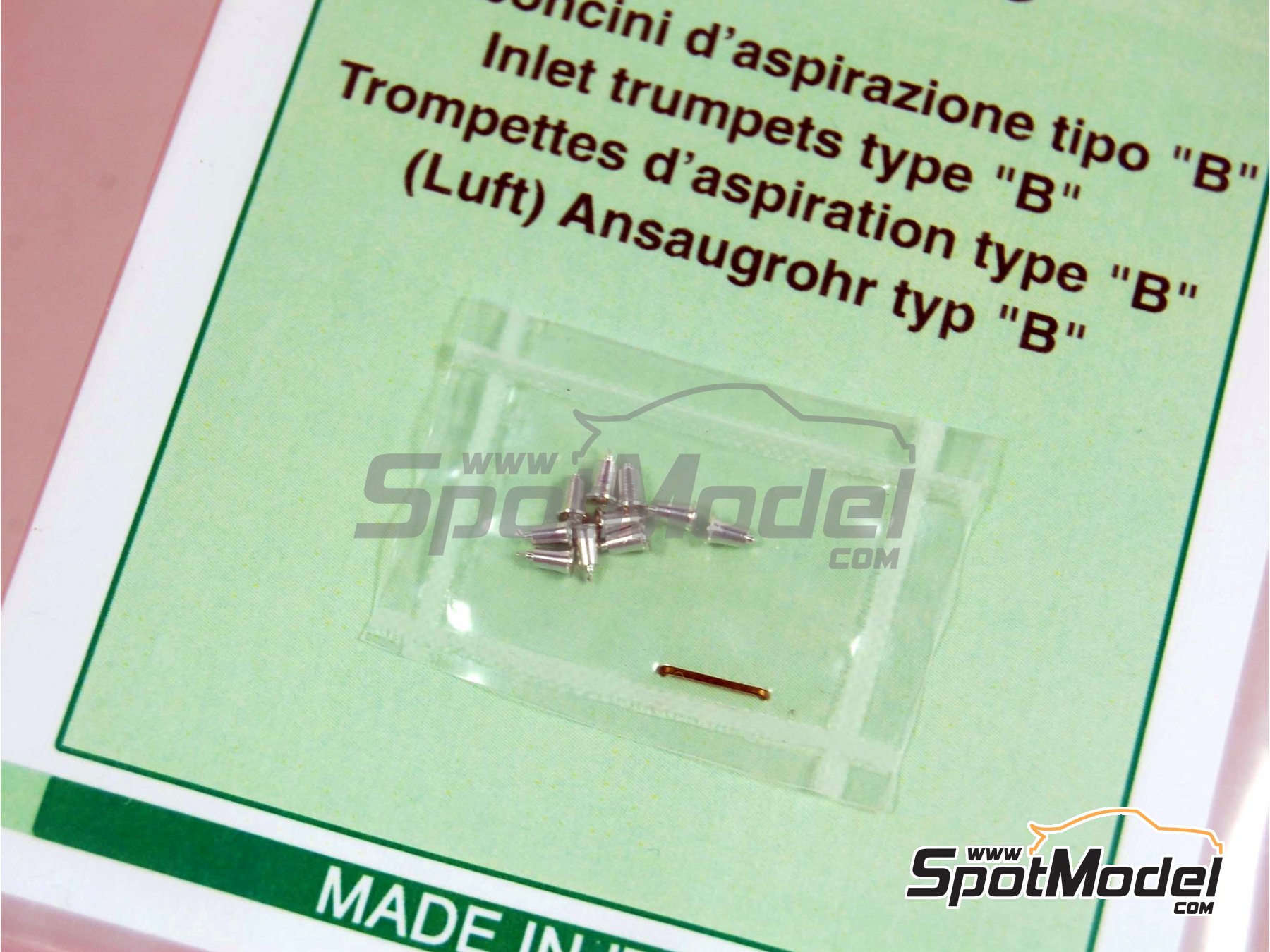 Image 1: Intake trumpets 2 mm diameter | Air funnel in 1/43 scale manufactured by Tameo Kits (ref.&nbsp;PG05)