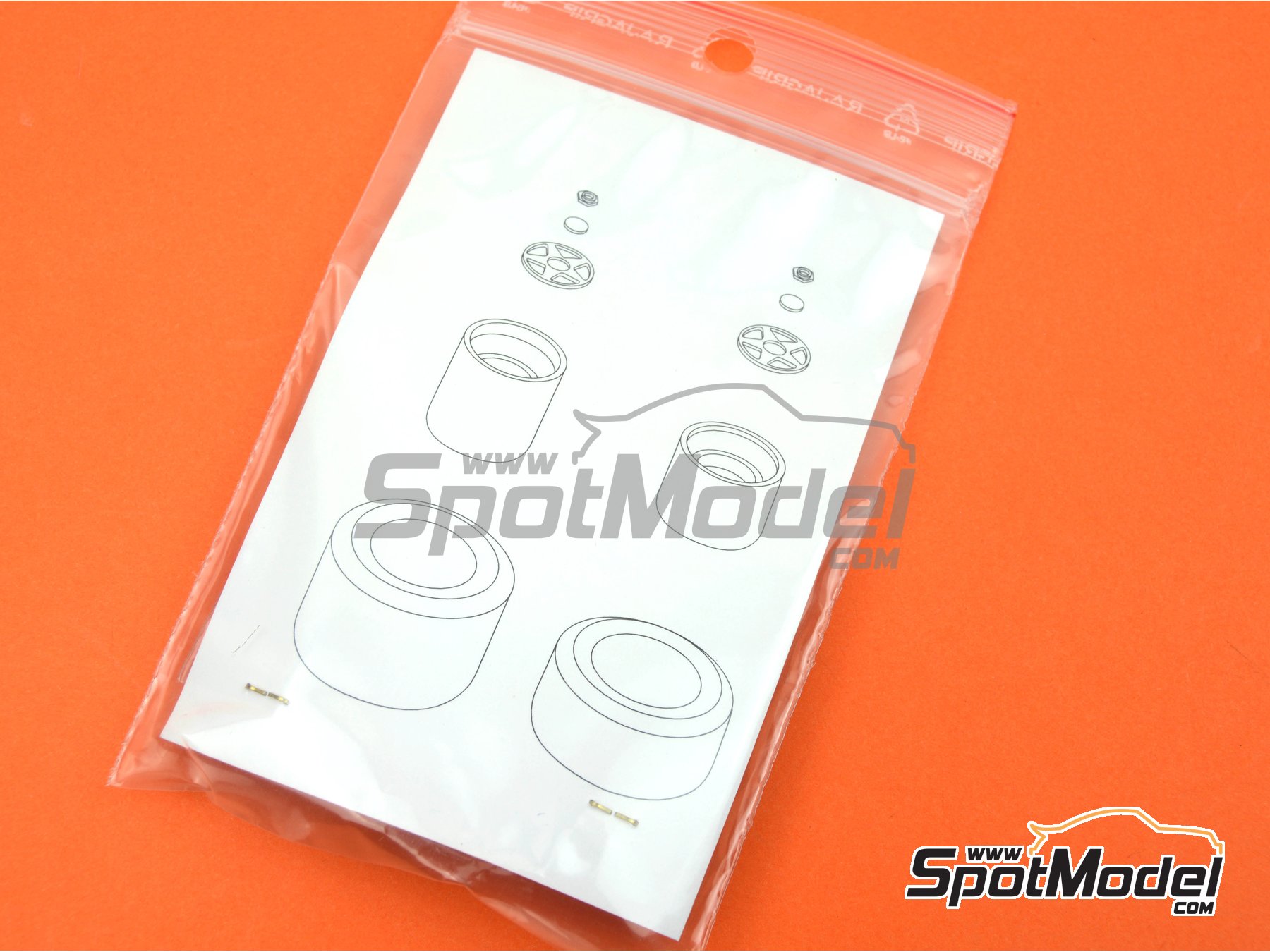 Image 7: Speedline - DYMAG - 5 radios | Set de llantas y neum&aacute;ticos en escala&nbsp;1/43 fabricado por Tameo Kits (ref.&nbsp;PWT09)