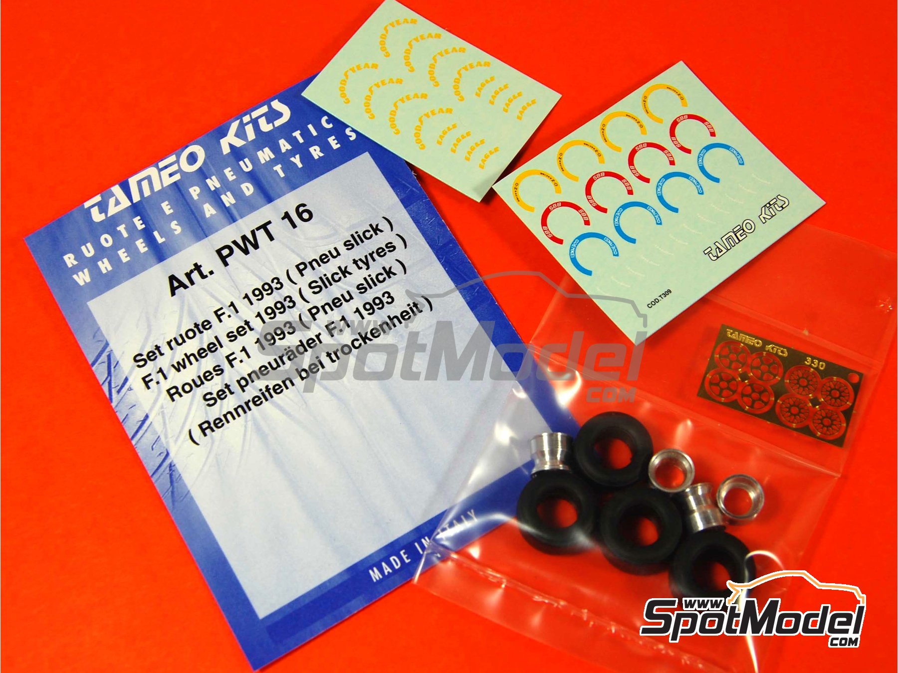 Image 5: Slicks y llantas - Campeonato del Mundo FIA de Formula 1 1993 | Set de llantas y neum&aacute;ticos en escala&nbsp;1/43 fabricado por Tameo Kits (ref.&nbsp;PWT16)
