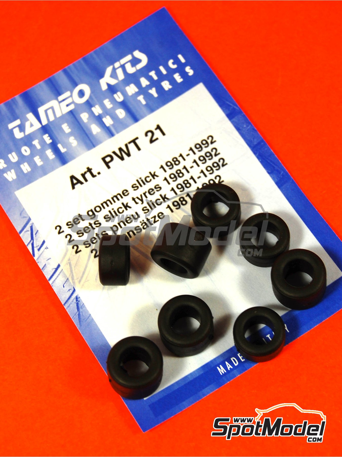 Tameo Kits PWT26: Tyre set 1/43 scale - P Zero Orange - 4 units