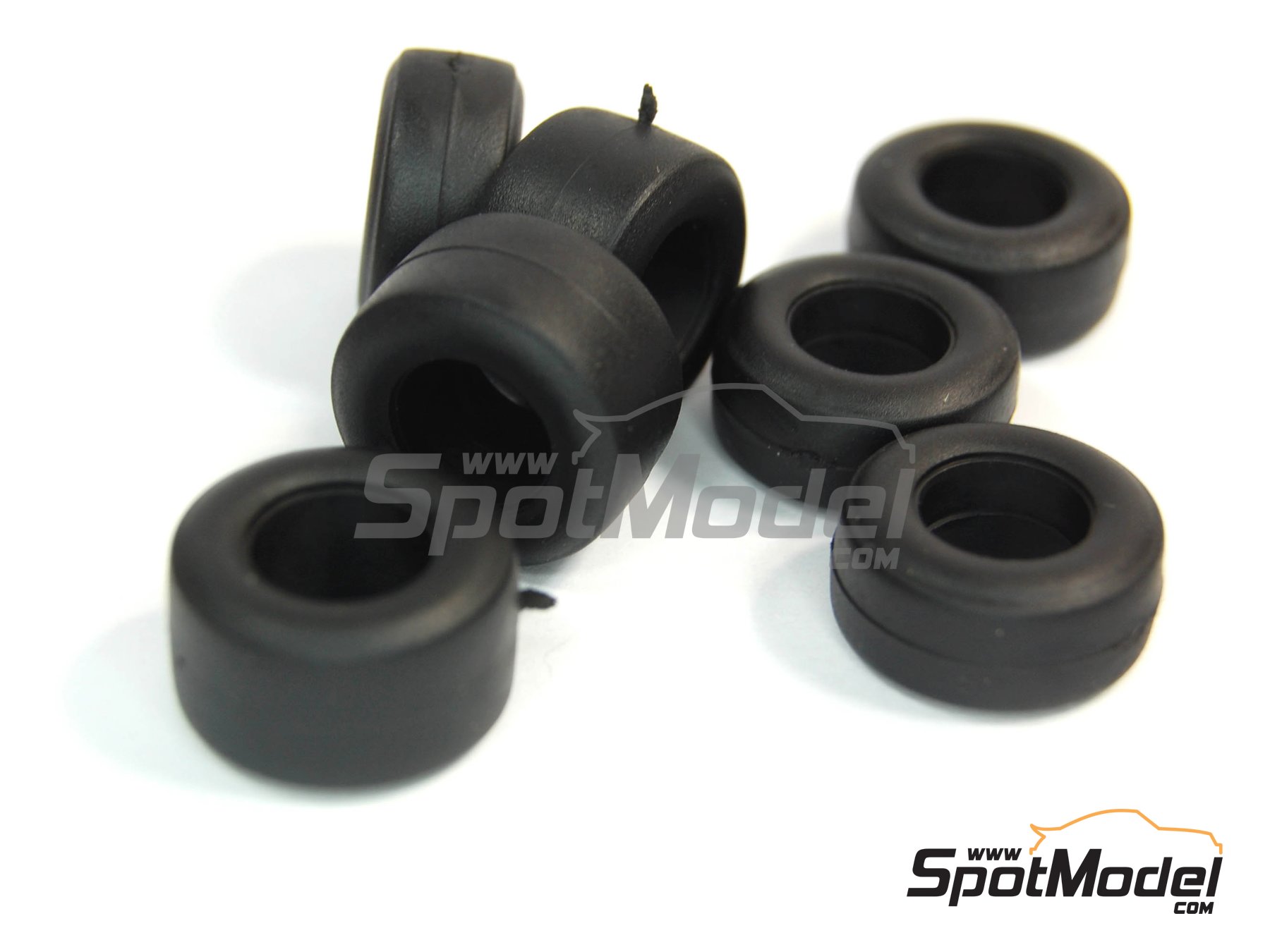 Image 2: Slick - FIA Formula 1 World Championship 1993, 1994, 1995, 1996 and 1997 | Tyre set in 1/43 scale manufactured by Tameo Kits (ref.&nbsp;PWT22)