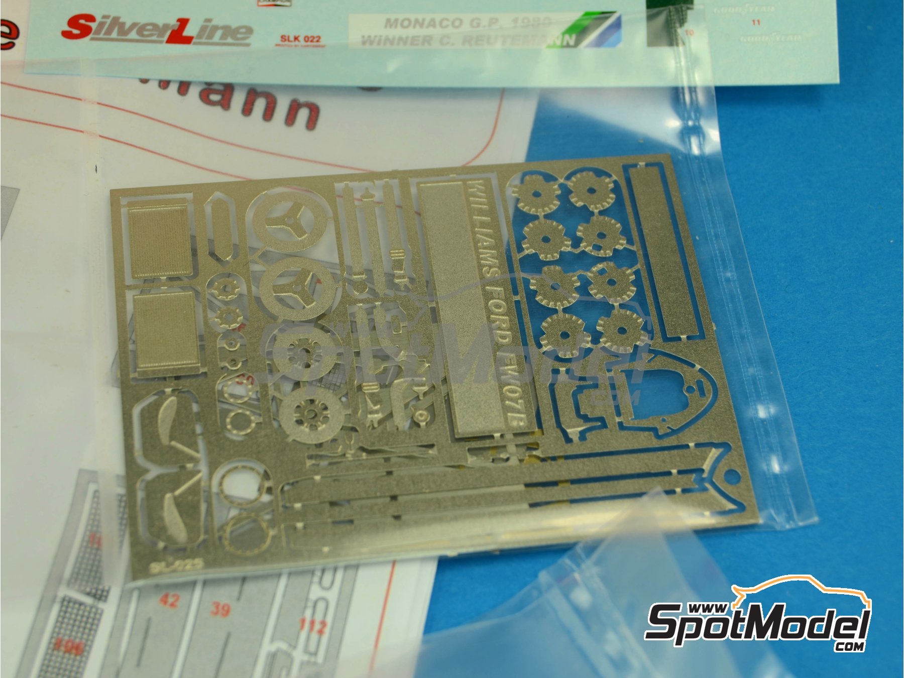 Image 6: Williams Ford FW07B Williams Grand Prix Engineering Team sponsored by Saudia - Monaco Formula 1 Grand Prix 1980 | Car scale model kit in 1/43 scale manufactured by Tameo Kits (ref. SLK022)