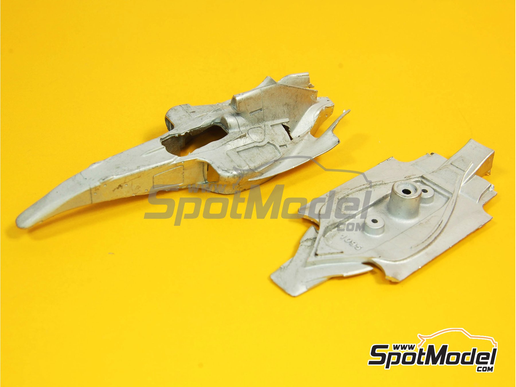 Image 13: McLaren Mercedes MP4/20 Equipo McLaren Racing Limited patrocinado por Siemens - Version de test 2006 | Maqueta de coche en escala&nbsp;1/43 fabricado por Tameo Kits (ref.&nbsp;SLK029)