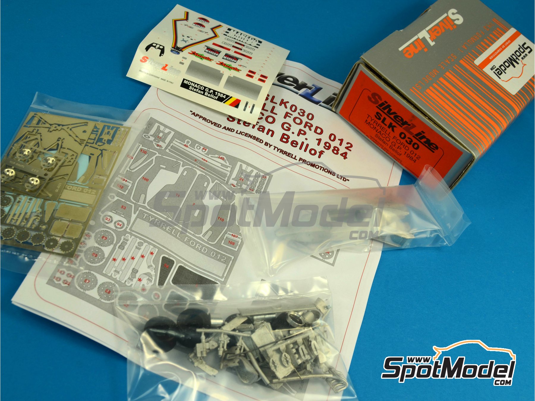 Image 1: Tyrrell Ford 012 Tyrrell Racing Team sponsored by DeLonghi - Monaco Formula 1 Grand Prix 1984 | Car scale model kit in 1/43 scale manufactured by Tameo Kits (ref.&nbsp;SLK030)