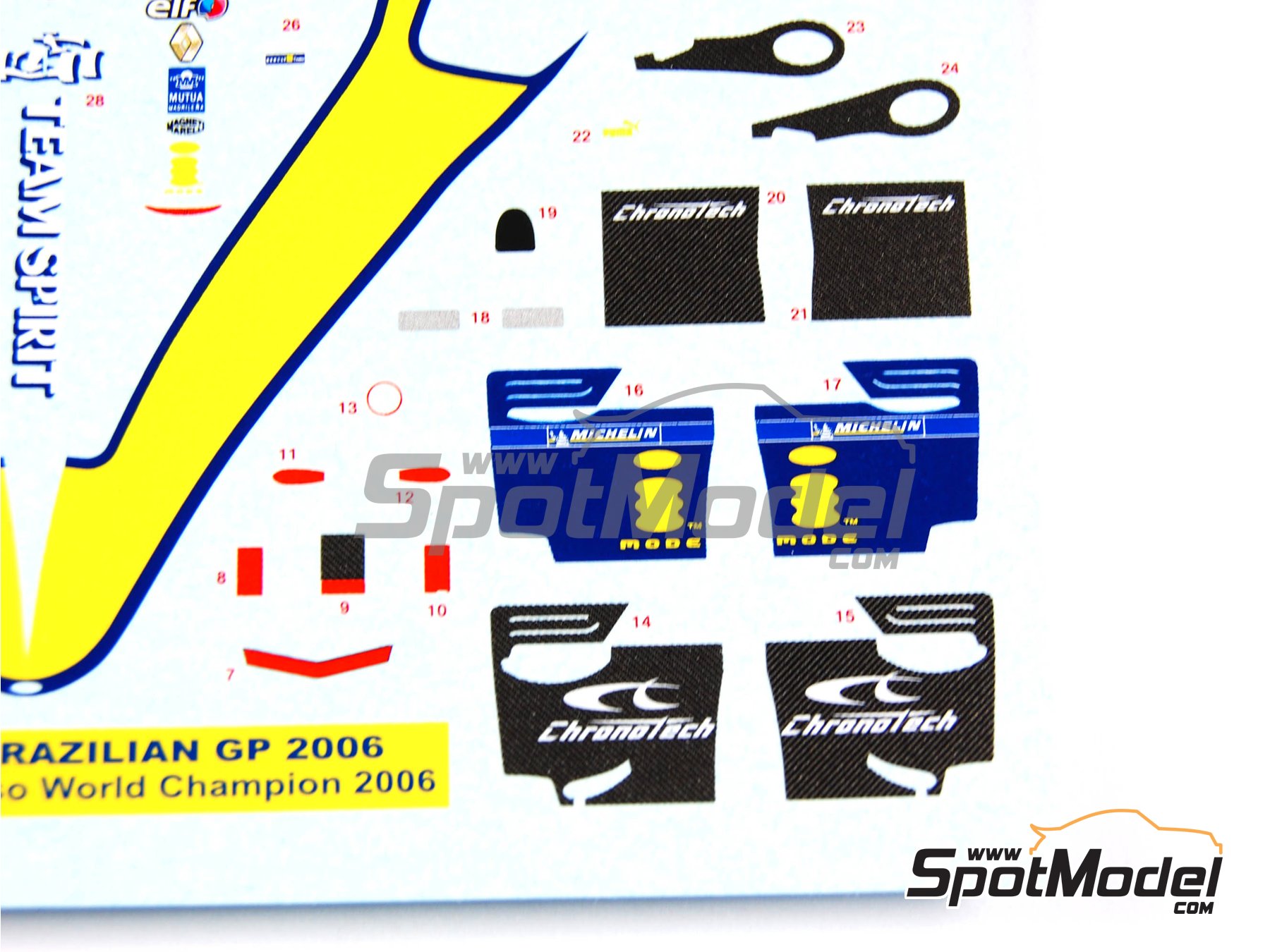 Image 14: Renault R26 Renault F1 Team - Brazilian Formula 1 Grand Prix 2006 | Car scale model kit in 1/43 scale manufactured by Tameo Kits (ref.&nbsp;SLK037)