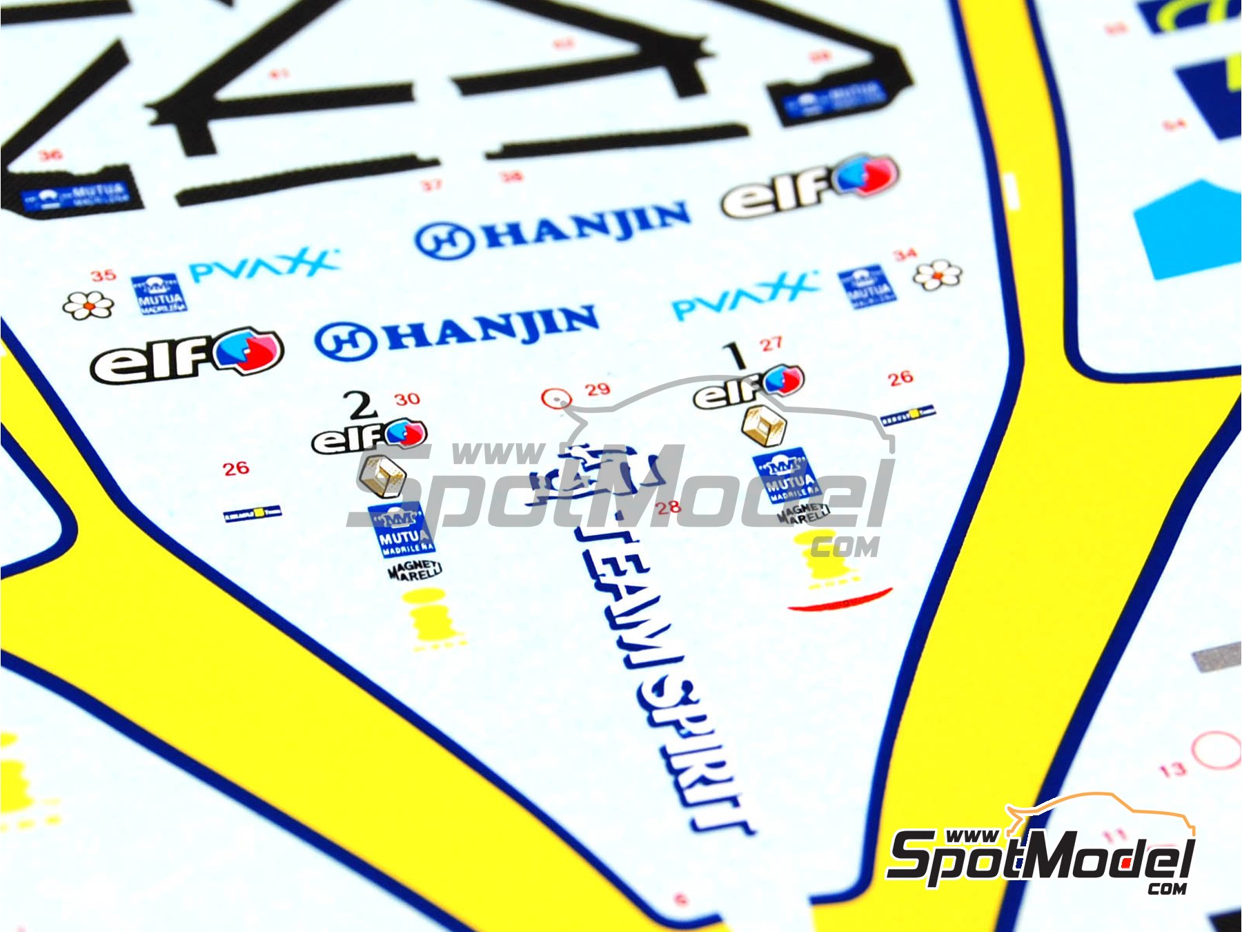 Image 20: Renault R26 Renault F1 Team - Brazilian Formula 1 Grand Prix 2006 | Car scale model kit in 1/43 scale manufactured by Tameo Kits (ref.&nbsp;SLK037)