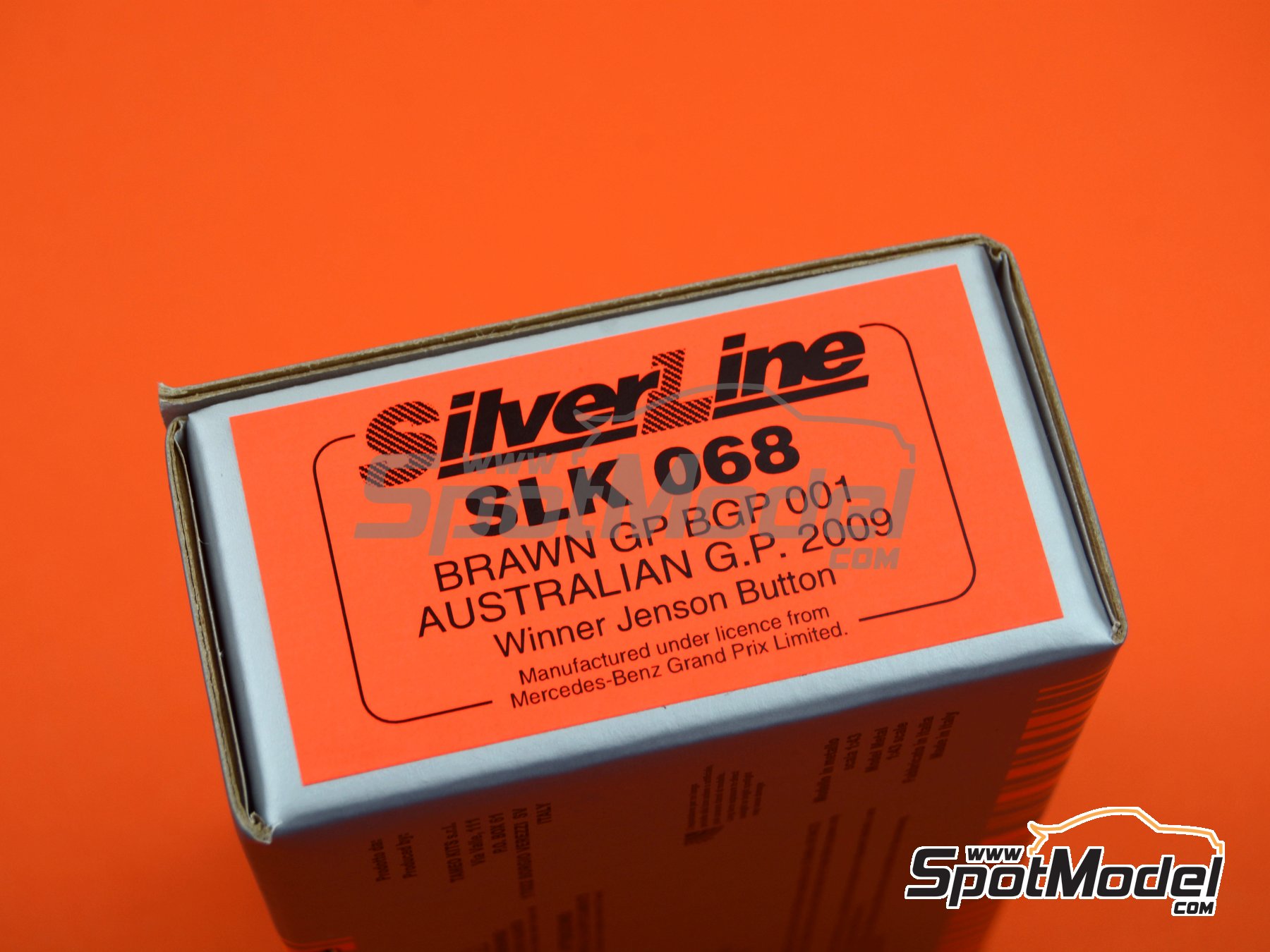 Image 1: Brawn GP Mercedes BGP001 patrocinado por Virgin Mapfre Itaipava - Gran Premio de Fórmula 1 de Australia 2009 | Maqueta de coche en escala 1/43 fabricado por Tameo Kits (ref. SLK068)