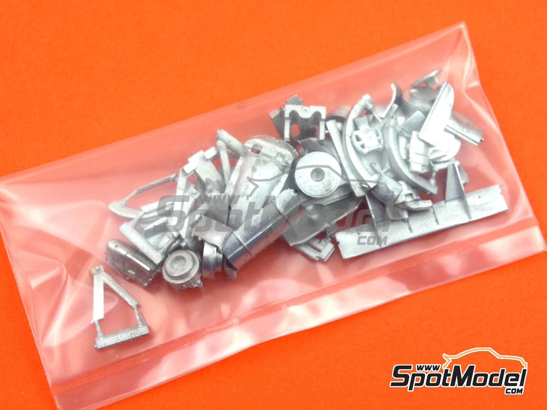 Image 5: Brawn GP Mercedes BGP001 patrocinado por Virgin Mapfre Itaipava - Gran Premio de Fórmula 1 de Australia 2009 | Maqueta de coche en escala 1/43 fabricado por Tameo Kits (ref. SLK068)