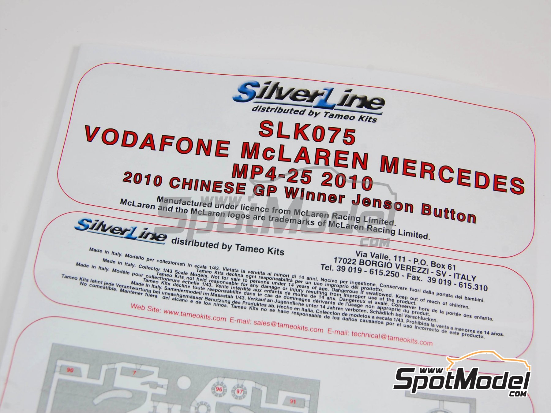 Image 17: McLaren Mercedes MP4/25 Equipo McLaren Racing Limited patrocinado por Vodafone - Gran Premio de F&oacute;rmula 1 de China 2010 | Maqueta de coche en escala&nbsp;1/43 fabricado por Tameo Kits (ref.&nbsp;SLK075)