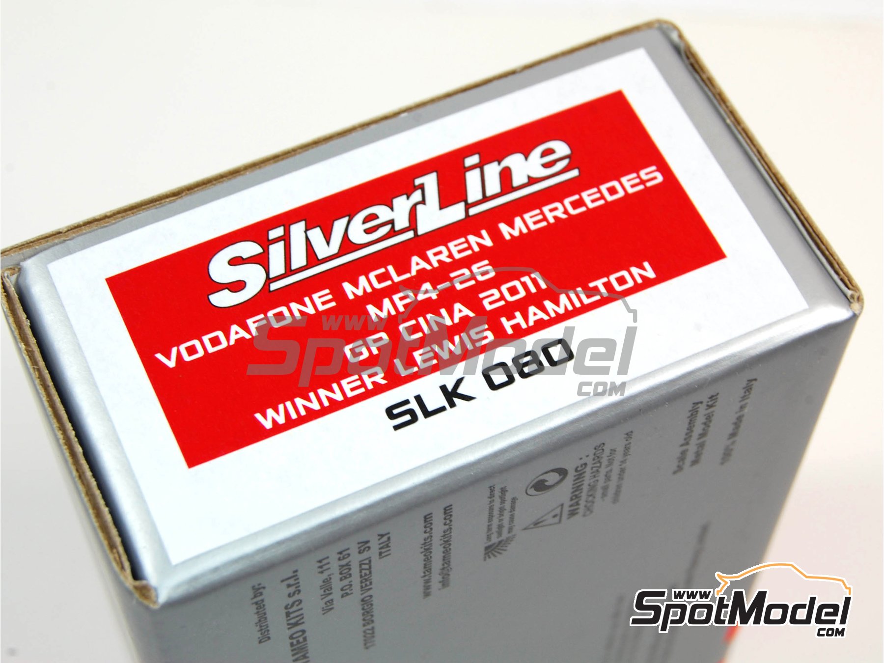 Image 1: McLaren Mercedes MP4/26 Equipo McLaren Racing Limited patrocinado por Vodafone - Gran Premio de F&oacute;rmula 1 de China 2011 | Maqueta de coche en escala&nbsp;1/43 fabricado por Tameo Kits (ref.&nbsp;SLK080)