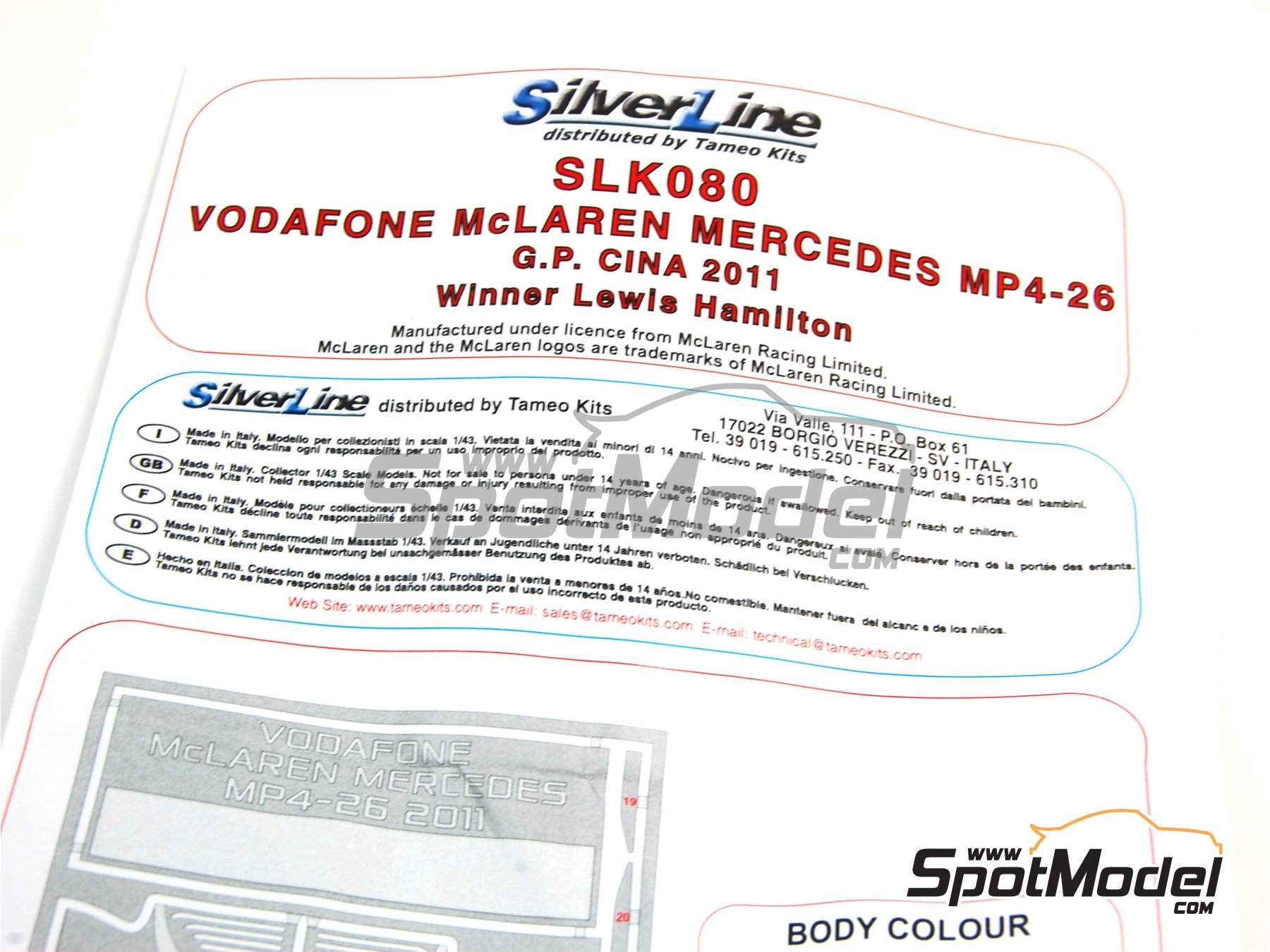 Image 2: McLaren Mercedes MP4/26 Equipo McLaren Racing Limited patrocinado por Vodafone - Gran Premio de F&oacute;rmula 1 de China 2011 | Maqueta de coche en escala&nbsp;1/43 fabricado por Tameo Kits (ref.&nbsp;SLK080)