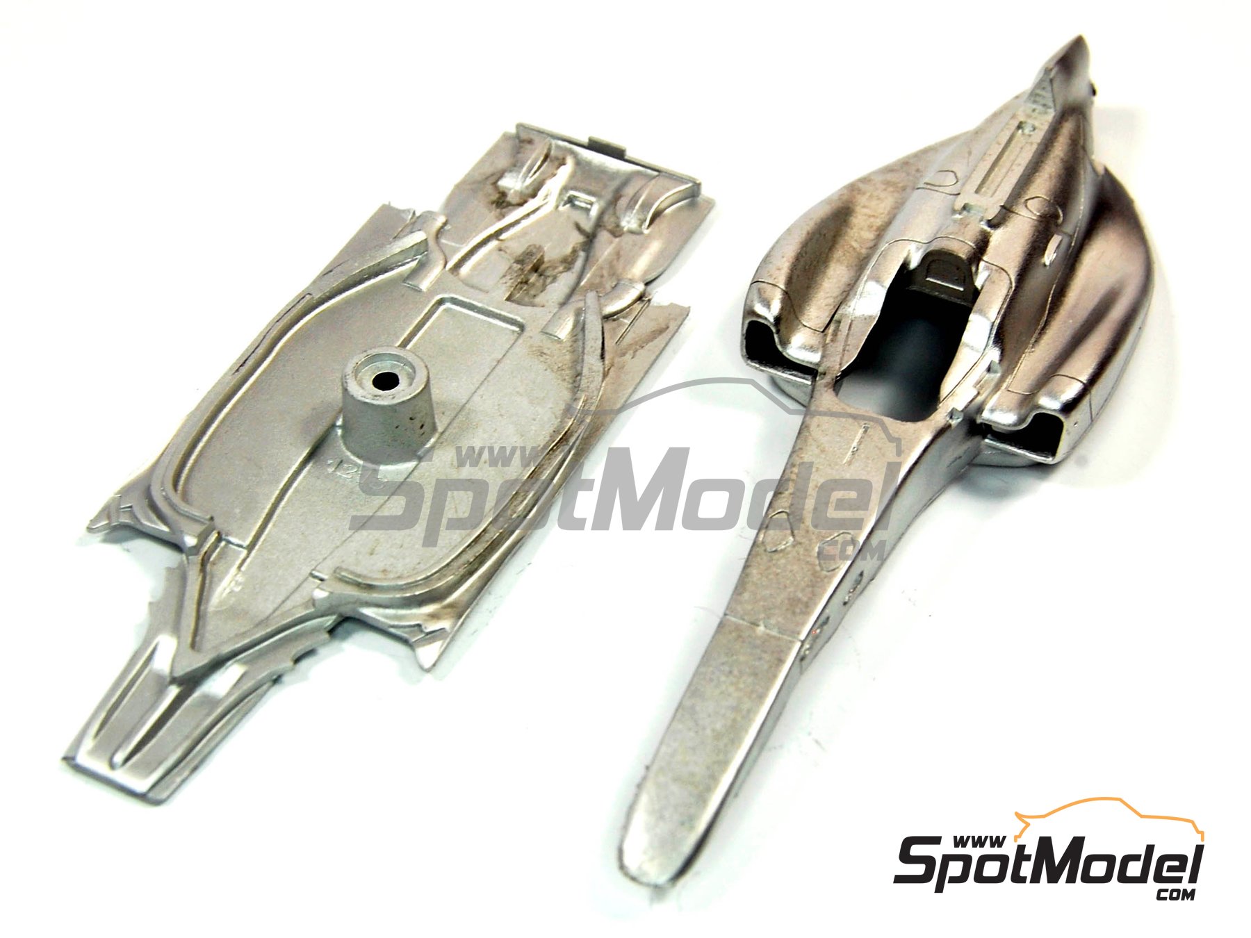 Image 16: McLaren Mercedes MP4/26 Equipo McLaren Racing Limited patrocinado por Vodafone - Gran Premio de F&oacute;rmula 1 de China 2011 | Maqueta de coche en escala&nbsp;1/43 fabricado por Tameo Kits (ref.&nbsp;SLK080)