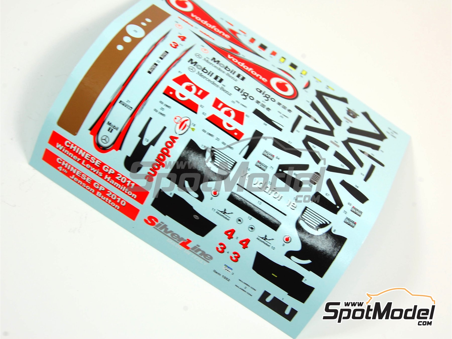 Image 17: McLaren Mercedes MP4/26 Equipo McLaren Racing Limited patrocinado por Vodafone - Gran Premio de F&oacute;rmula 1 de China 2011 | Maqueta de coche en escala&nbsp;1/43 fabricado por Tameo Kits (ref.&nbsp;SLK080)