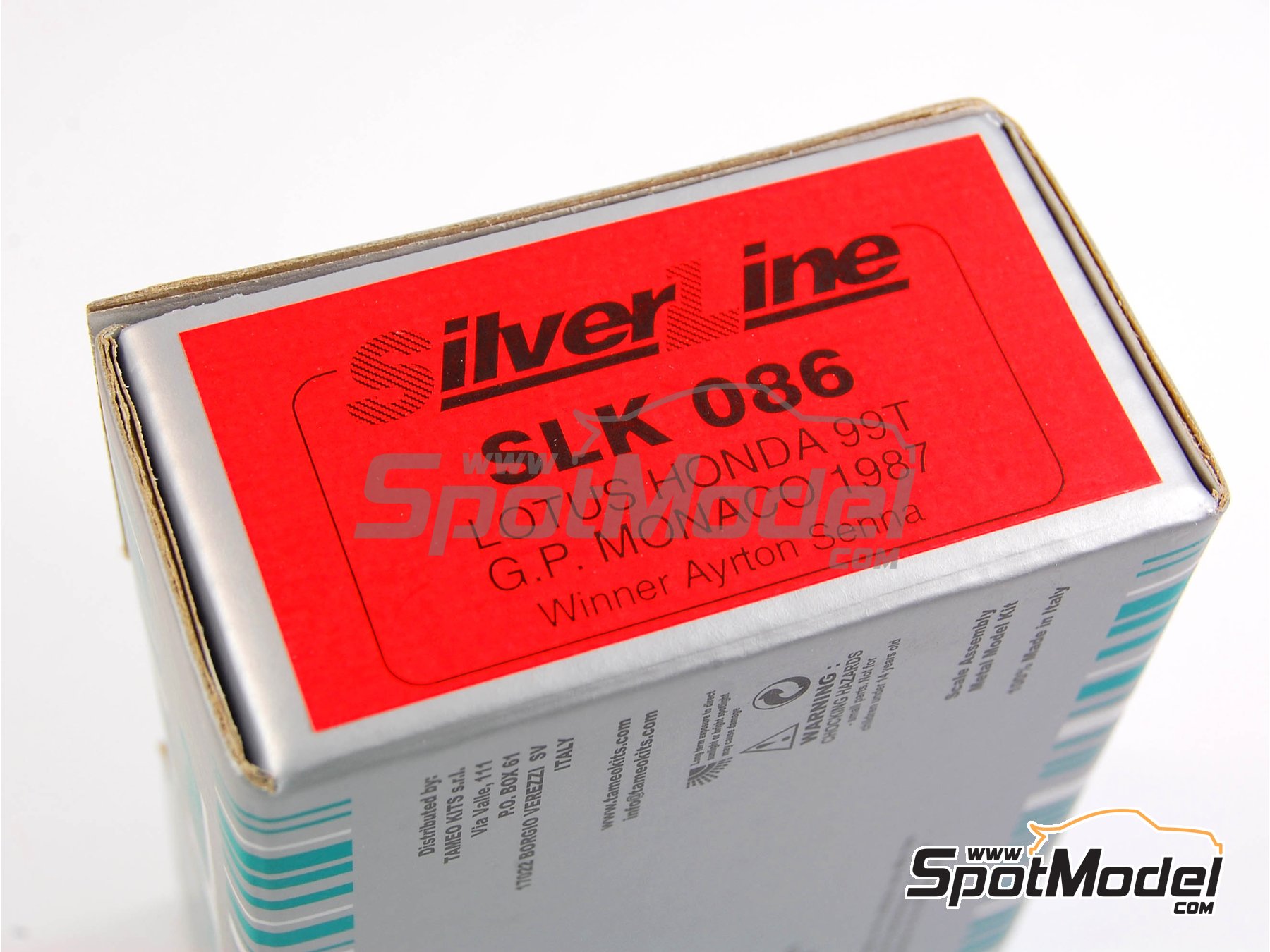 Image 1: Lotus Honda 99T Equipo Lotus patrocinado por DeLonghi - Gran Premio de Formula 1 de M&oacute;naco, Gran Premio de F&oacute;rmula 1 de San Marino 1987 | Maqueta de coche en escala&nbsp;1/43 fabricado por Tameo Kits (ref.&nbsp;SLK086)