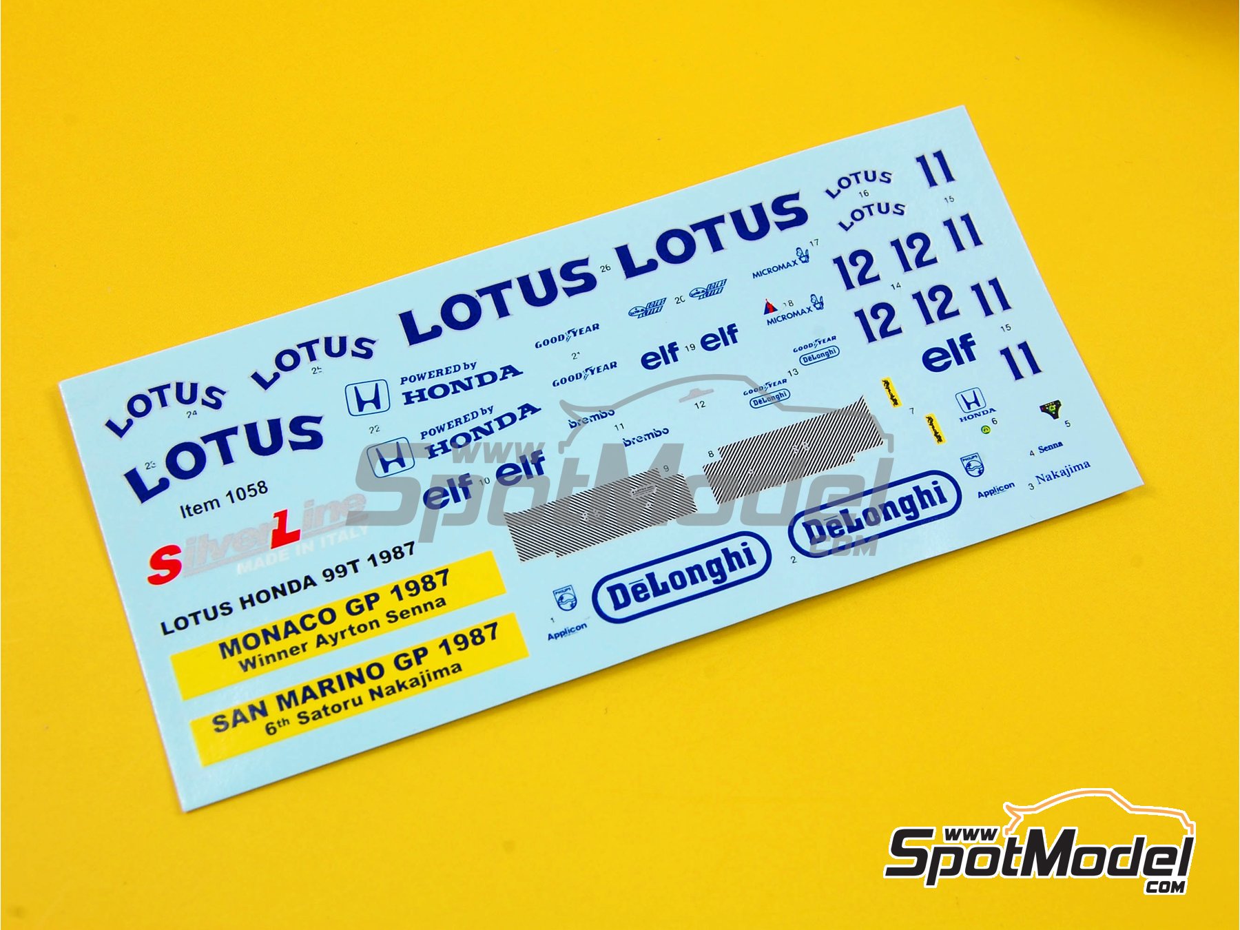 Image 2: Lotus Honda 99T Equipo Lotus patrocinado por DeLonghi - Gran Premio de Formula 1 de M&oacute;naco, Gran Premio de F&oacute;rmula 1 de San Marino 1987 | Maqueta de coche en escala&nbsp;1/43 fabricado por Tameo Kits (ref.&nbsp;SLK086)