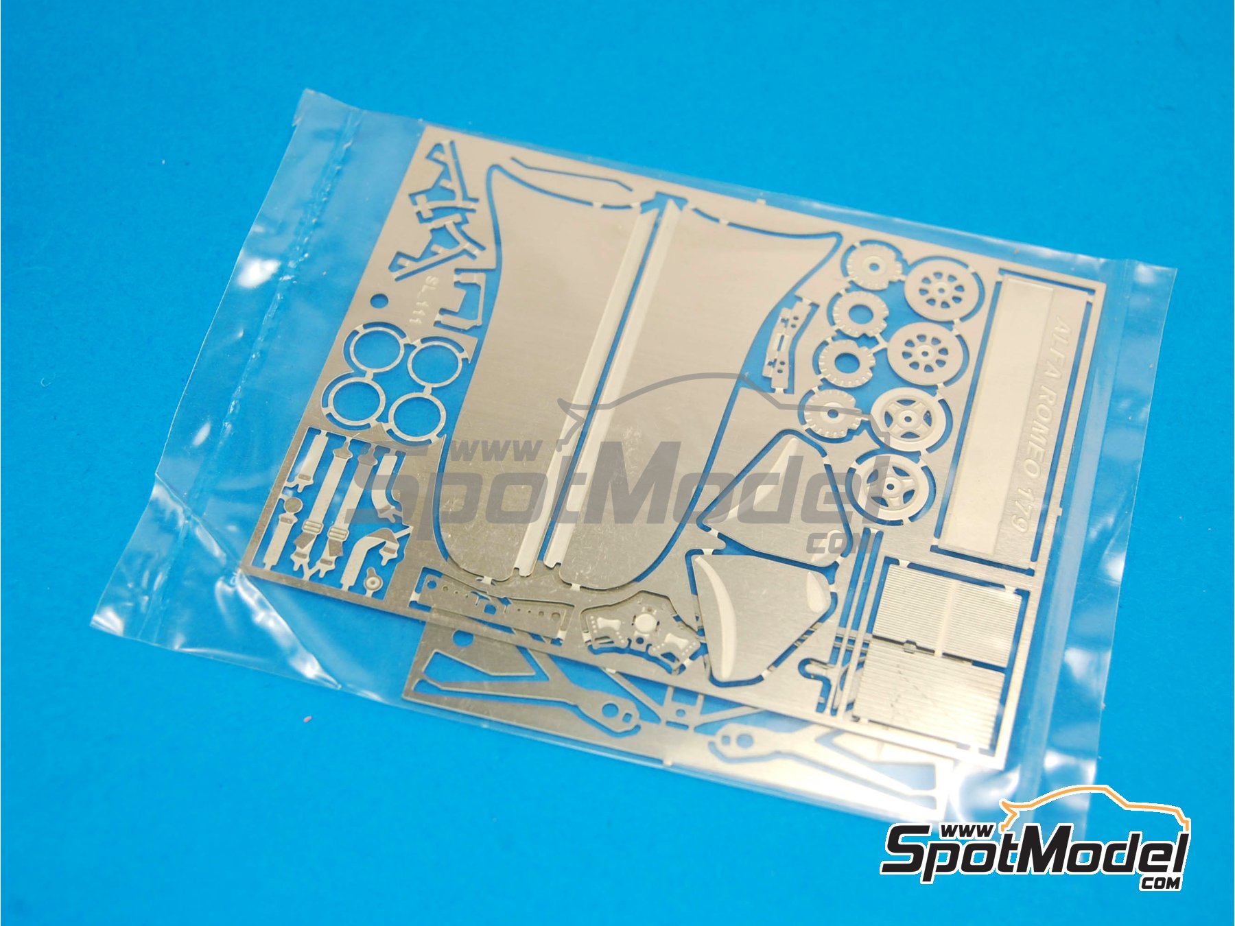 Image 9: Alfa Romeo 179 patrocinado por Alfa Romeo - Gran Premio de F&oacute;rmula 1 de Italia 1979 | Maqueta de coche en escala&nbsp;1/43 fabricado por Tameo Kits (ref.&nbsp;SLK089)