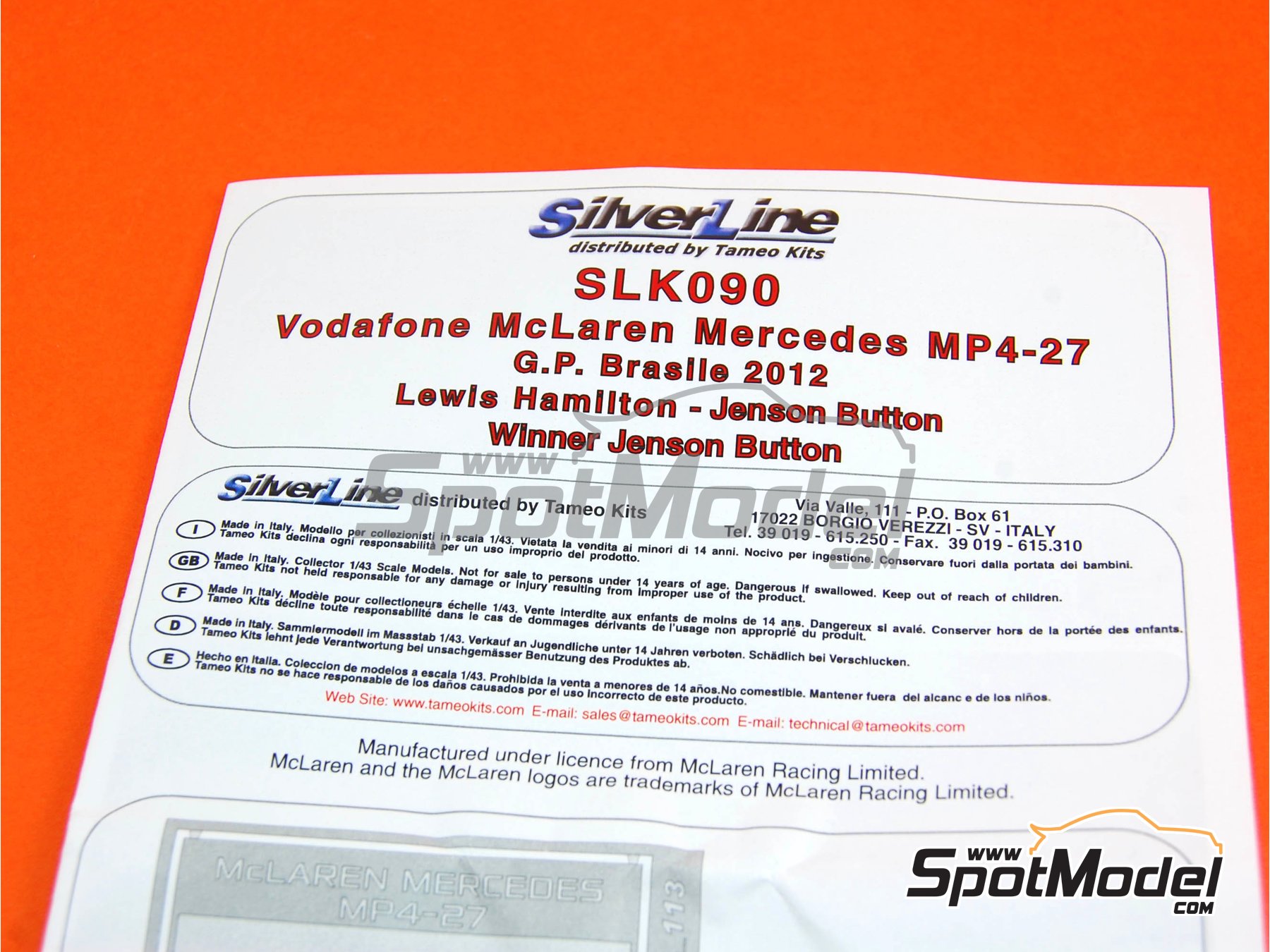 Image 2: McLaren Mercedes MP4/27 Equipo McLaren Racing Limited patrocinado por Vodafone - Gran Premio de F&oacute;rmula 1 de Brasil 2012 | Maqueta de coche en escala&nbsp;1/43 fabricado por Tameo Kits (ref.&nbsp;SLK090)