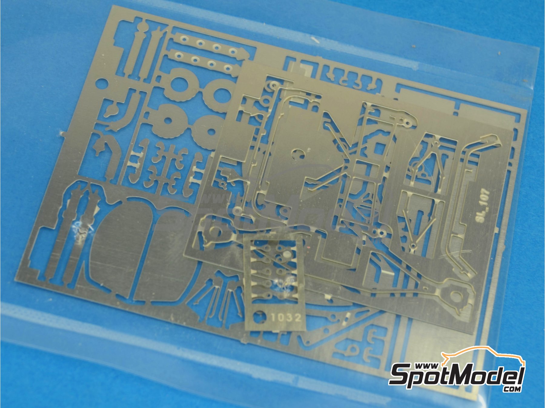Image 11: Brabham Ford BT42 Equipo Brabham Racing Organisation patrocinado por John Goldie - Gran Premio de Formula 1 de M&oacute;naco 1974 | Maqueta de coche en escala&nbsp;1/43 fabricado por Tameo Kits (ref.&nbsp;SLK095)