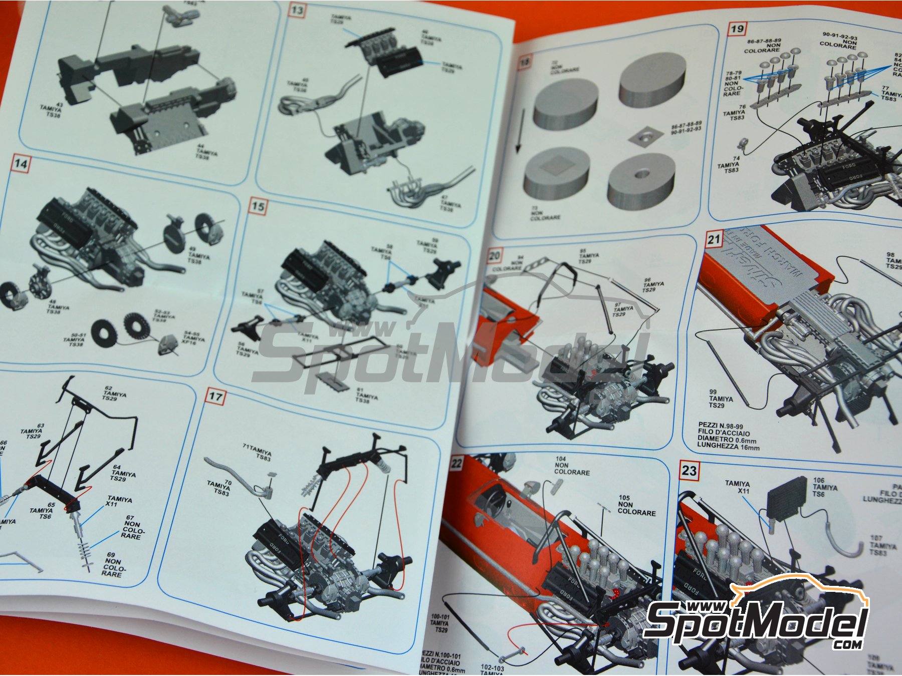 Image 2: March Ford 701 patrocinado por STP - Gran Premio de F&oacute;rmula 1 de Espa&ntilde;a 1970 | Maqueta de coche en escala&nbsp;1/43 fabricado por Tameo Kits (ref.&nbsp;SLK107)