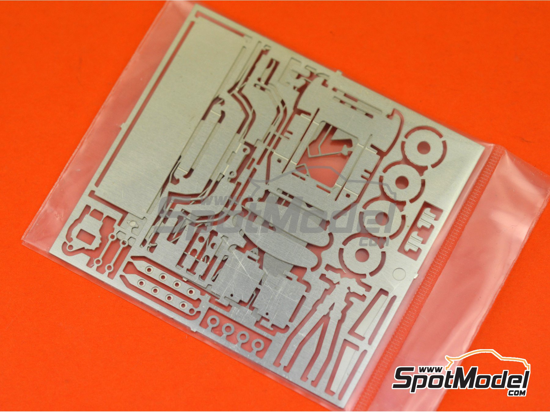 Image 9: March Ford 701 patrocinado por STP - Gran Premio de F&oacute;rmula 1 de Francia 1970 | Maqueta de coche en escala&nbsp;1/43 fabricado por Tameo Kits (ref.&nbsp;SLK114)