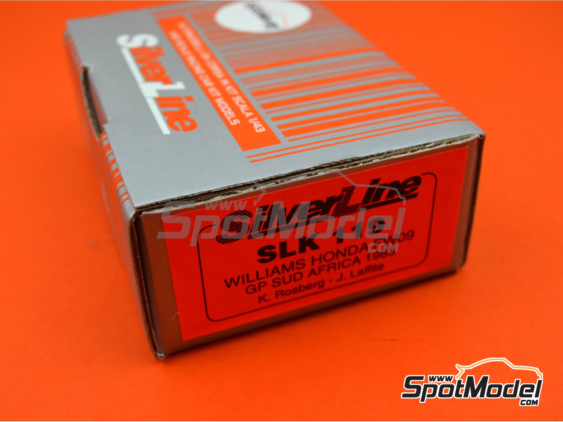 Image 13: Williams Honda FW09 Williams Grand Prix Engineering Team sponsored by TAG Denim - South African Formula 1 Grand Prix 1983 | Car scale model kit in 1/43 scale manufactured by Tameo Kits (ref.&nbsp;SLK119)