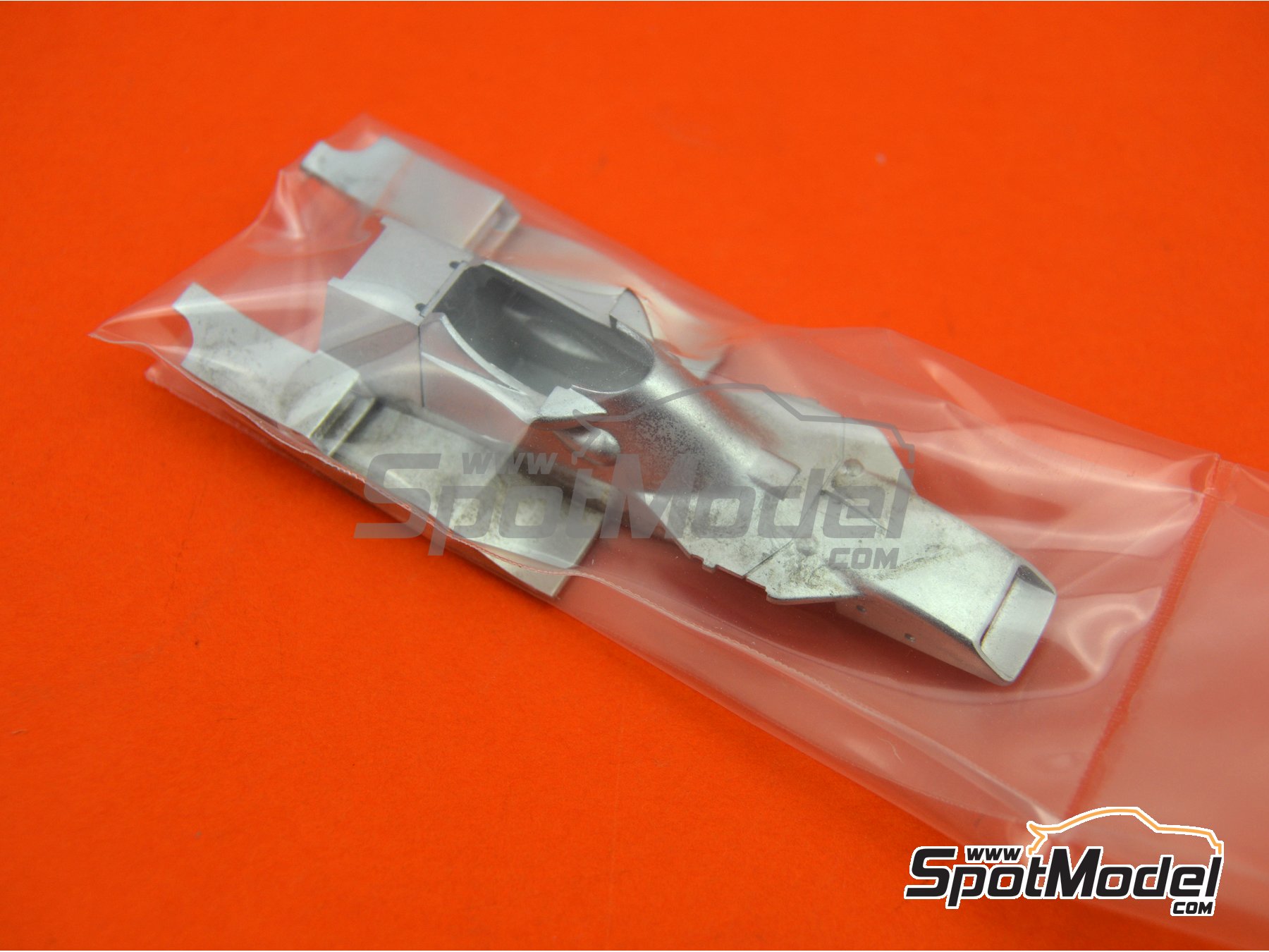 Image 10: Arrows Ford FA1 Equipo Arrows Grand Prix International patrocinado por Varig - Gran Premio de F&oacute;rmula 1 de Brasil 1978 | Maqueta de coche en escala&nbsp;1/43 fabricado por Tameo Kits (ref.&nbsp;SLK120)