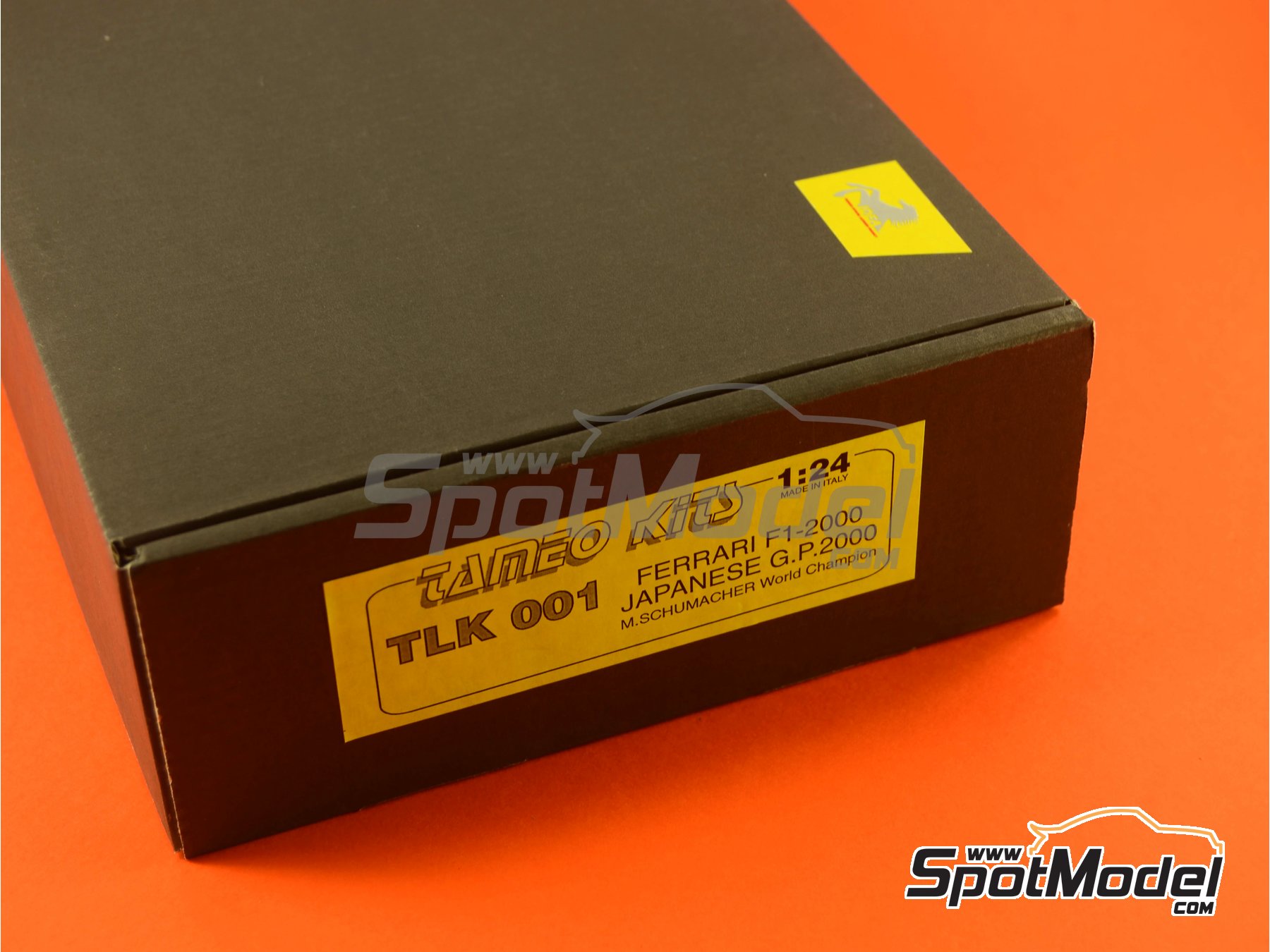 Tameo Kits TLK001: Maqueta de coche escala 1/24 - Ferrari F1 2000 Equipo  Scuderia Ferrari patrocinado por Marlboro Nº 3, 4 - Michael Schumacher  (DE), Rubens Barrichello (BR) - Gran Premio de Fórmula 1 de Japón 2000  (ref. TLK001)