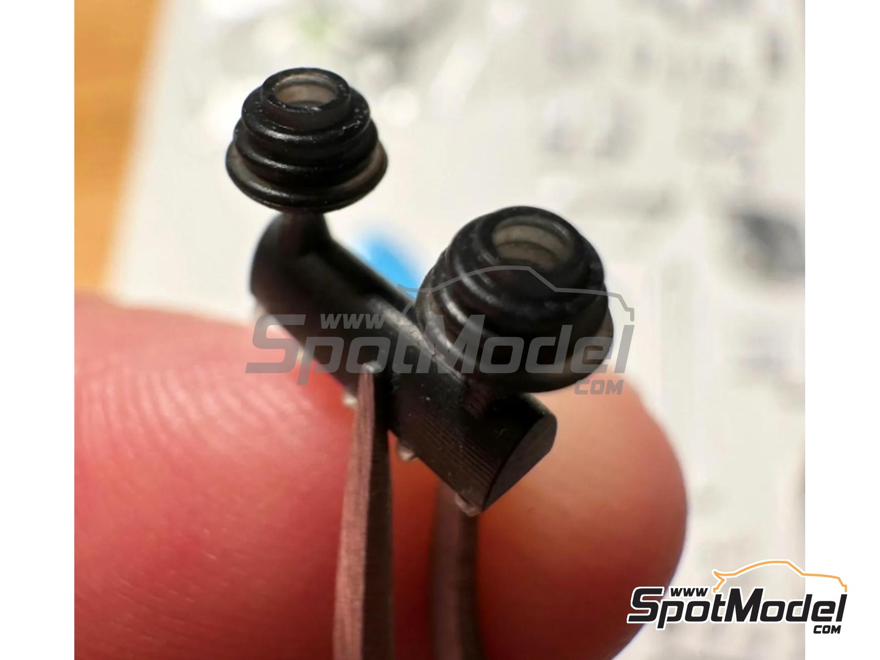 Image 9: Ferrari 312T Scuderia Ferrari Team - Italian Formula 1 Grand Prix 1975 | Car scale model kit in 1/24 scale manufactured by Tameo Kits (ref.&nbsp;TLK005)