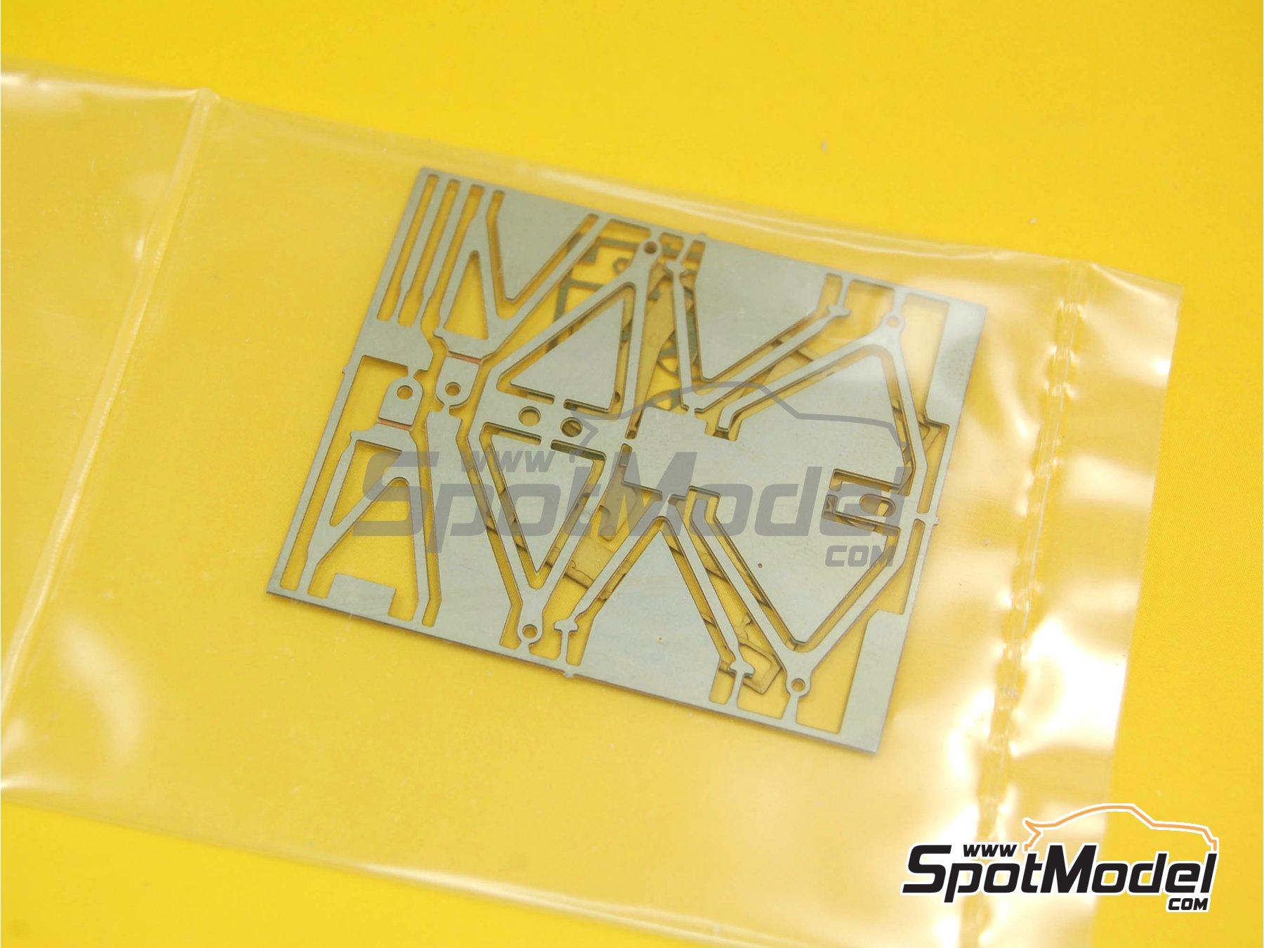 Image 7: March Judd Cg891 Equipo Leyton House Racing - Gran Premio de Formula 1 de M&oacute;naco 1989 | Maqueta de coche en escala&nbsp;1/43 fabricado por Tameo Kits (ref.&nbsp;TMK093)