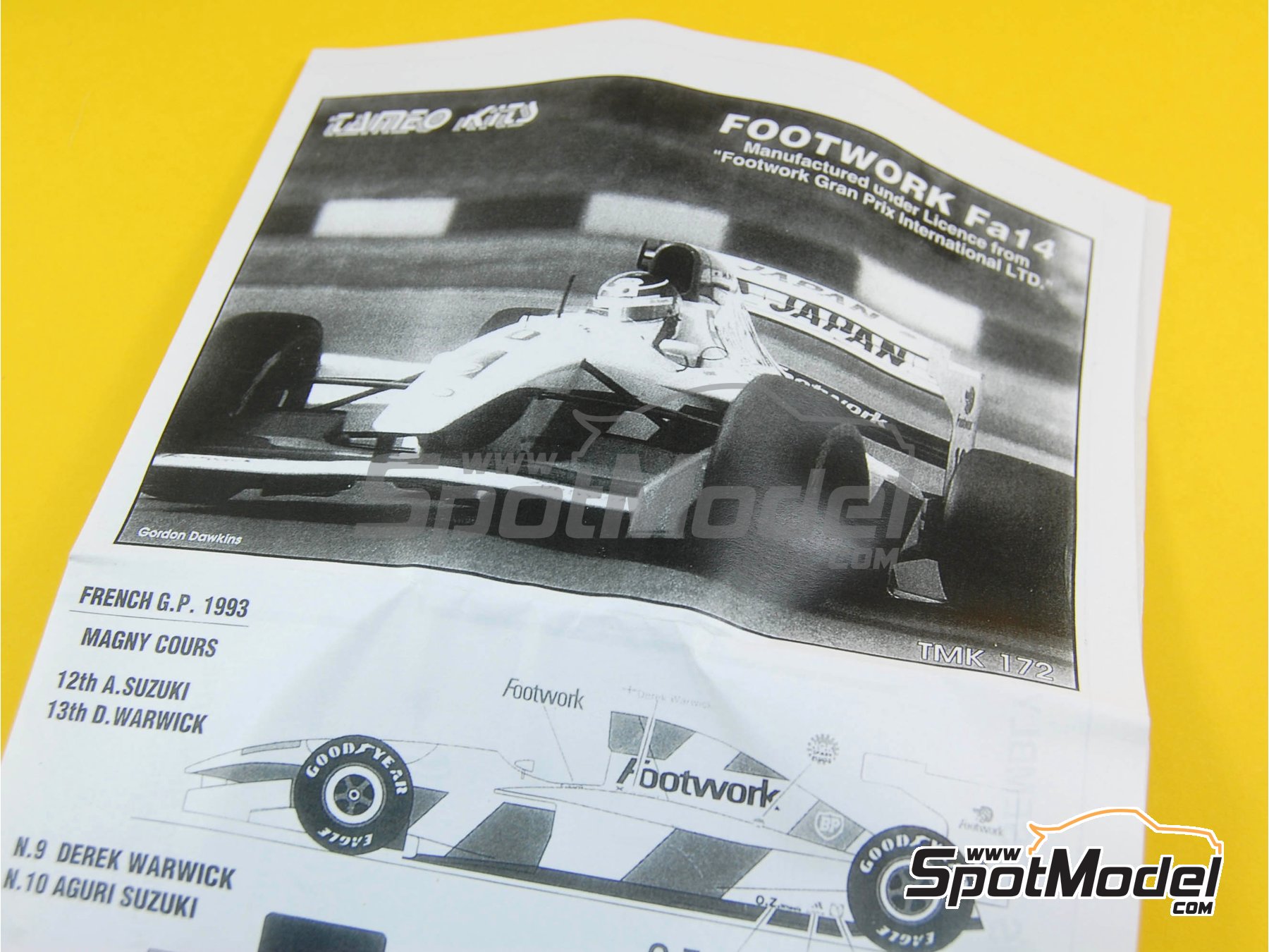 Image 6: Footwork Mugen Fa14 Equipo Footwork patrocinado por Footwork - Gran Premio de F&oacute;rmula 1 de Francia 1993 | Maqueta de coche en escala&nbsp;1/43 fabricado por Tameo Kits (ref.&nbsp;TMK172)