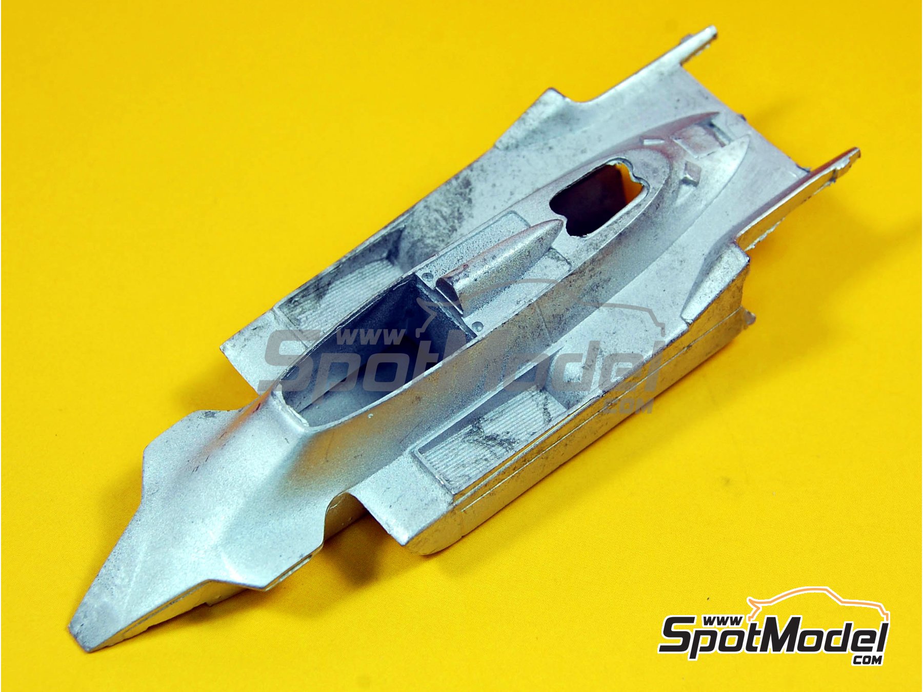 Image 7: Lotus Ford Type 79 patrocinado por Carta Blanca Marlboro - Gran Premio de F&oacute;rmula 1 de Brasil 1979 | Maqueta de coche en escala&nbsp;1/43 fabricado por Tameo Kits (ref.&nbsp;TMK176)