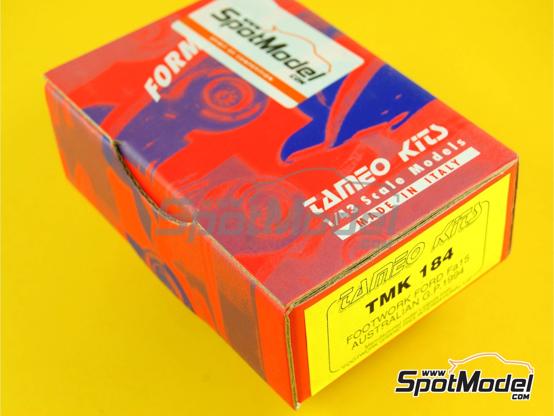 Image 1: Footwork Ford Fa15 Footwork Team sponsored by Mandarina Duck, Matrix Design - Australian Formula 1 Grand Prix 1994 | Car scale model kit in 1/43 scale manufactured by Tameo Kits (ref.&nbsp;TMK184)