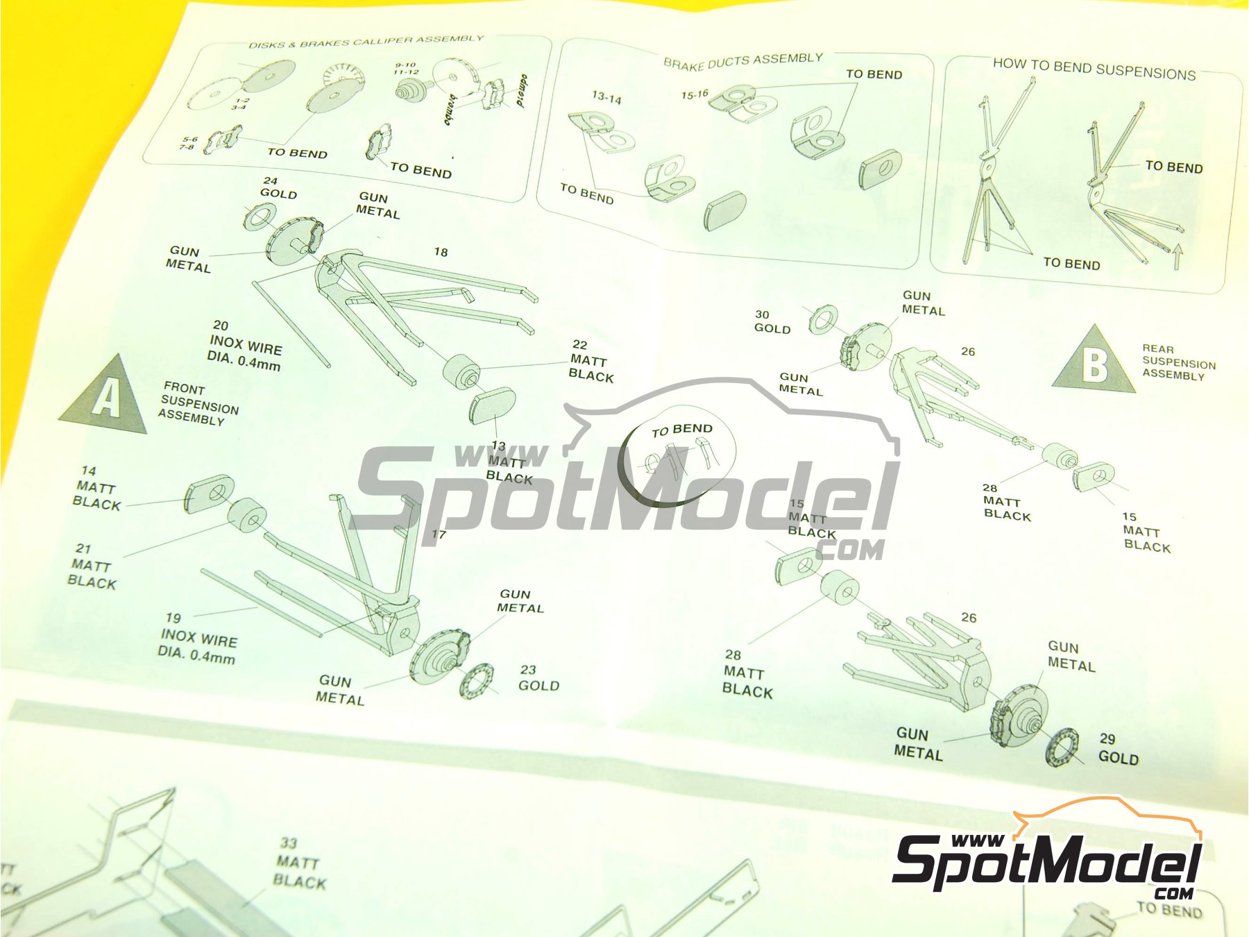 Image 3: Footwork Ford Fa15 Footwork Team sponsored by Mandarina Duck, Matrix Design - Australian Formula 1 Grand Prix 1994 | Car scale model kit in 1/43 scale manufactured by Tameo Kits (ref.&nbsp;TMK184)