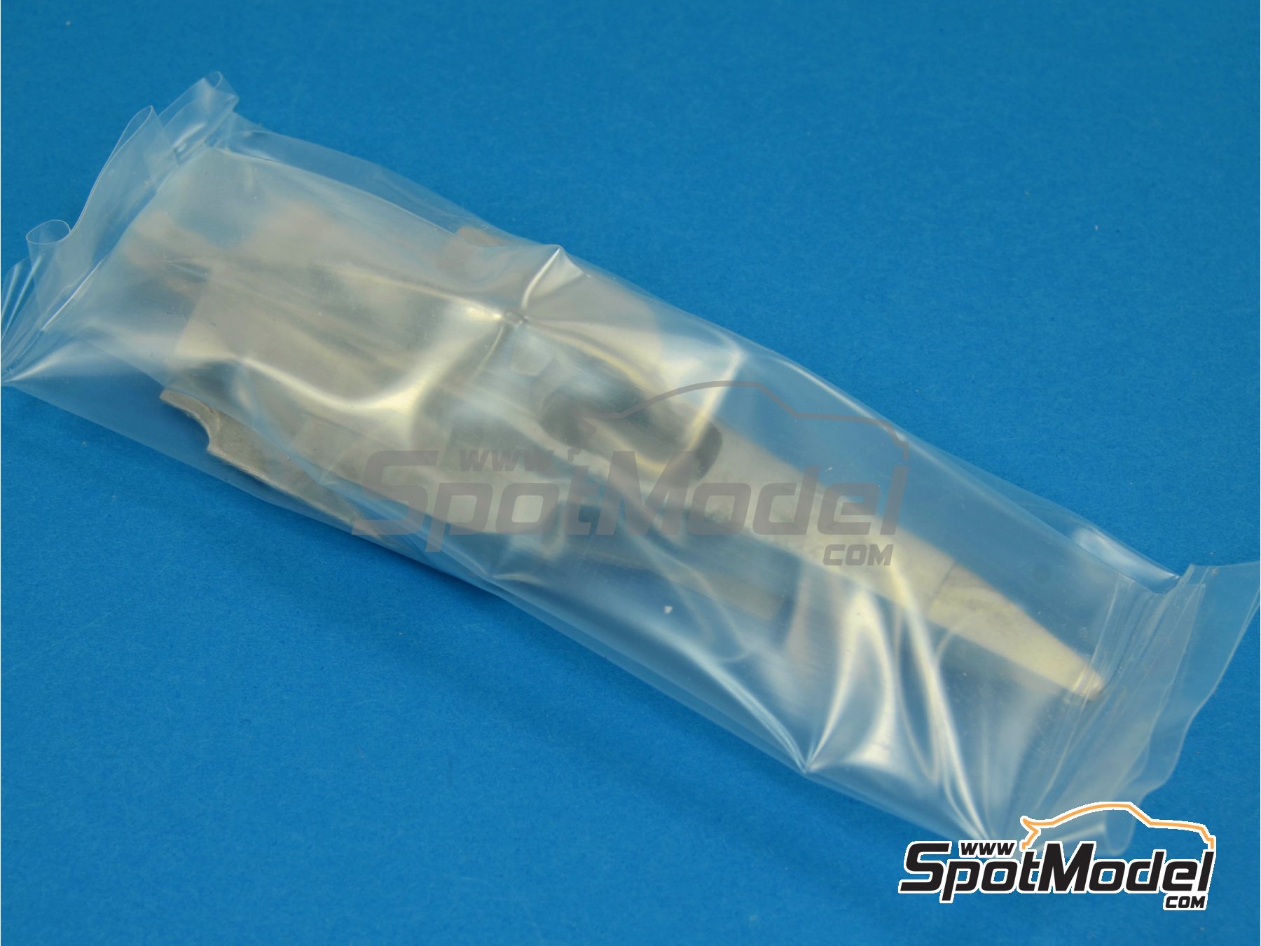 Image 4: McLaren Mercedes MP4/12 Equipo McLaren Racing Limited patrocinado por West - Gran Premio de Fórmula 1 de Australia 1997 | Maqueta de coche en escala 1/43 fabricado por Tameo Kits (ref. TMK238)