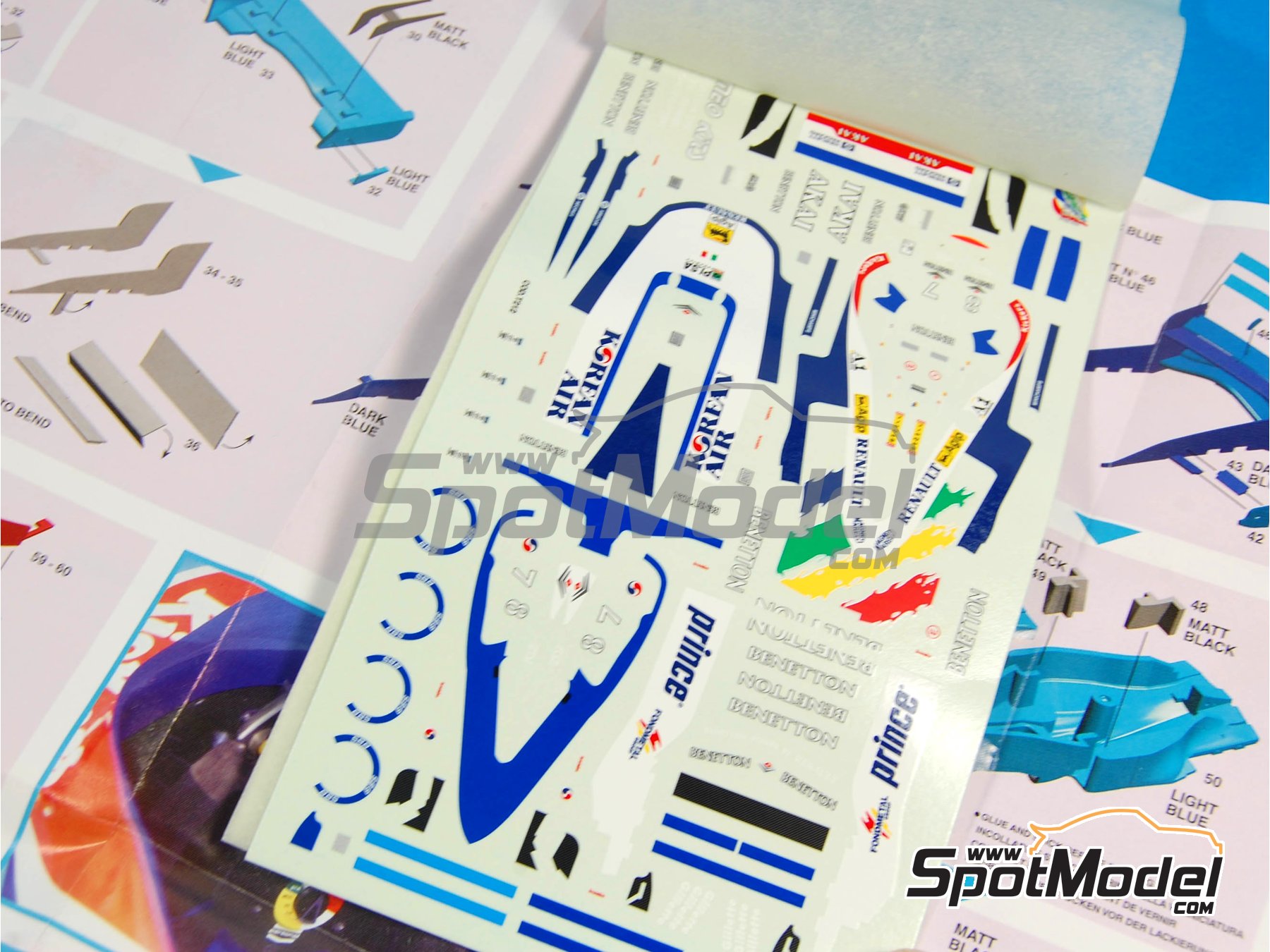 Image 4: Benetton Renault B197 Benetton Formula Ltd Team sponsored by Korean Air - Monaco Formula 1 Grand Prix 1997 | Car scale model kit in 1/43 scale manufactured by Tameo Kits (ref.&nbsp;TMK242)