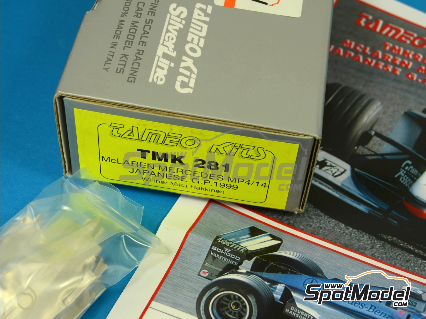 Image 8: McLaren Mercedes MP4/14 Equipo McLaren Racing Limited patrocinado por West - Gran Premio de Fórmula 1 de Japón 1999 | Maqueta de coche en escala 1/43 fabricado por Tameo Kits (ref. TMK281)