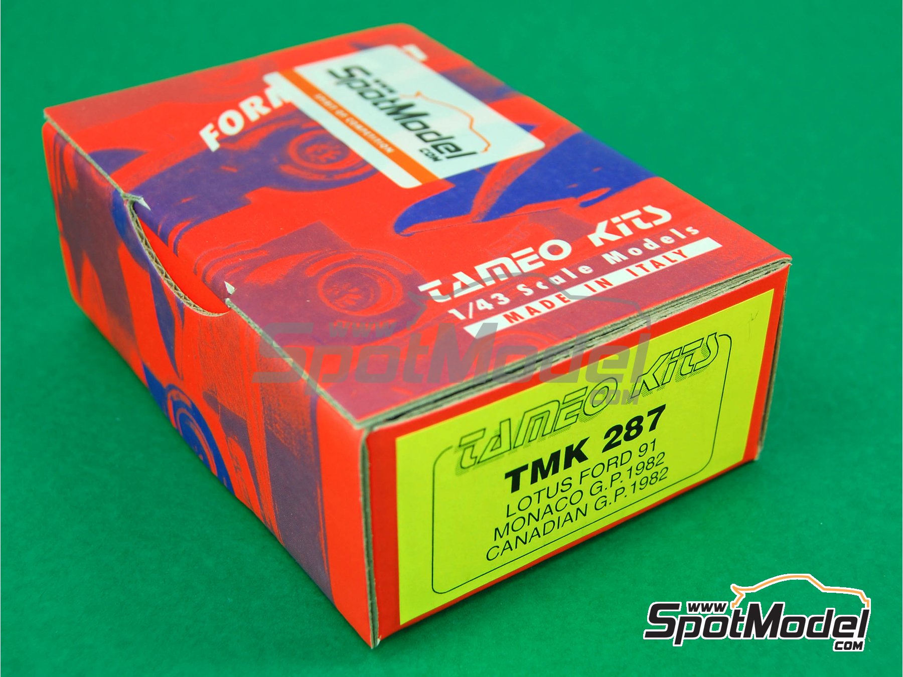 Image 1: Lotus Ford 91 Lotus Team sponsored by John Player Special - Canadian Formula 1 Grand Prix, Monaco Formula 1 Grand Prix 1982 | Car scale model kit in 1/43 scale manufactured by Tameo Kits (ref.&nbsp;TMK287)