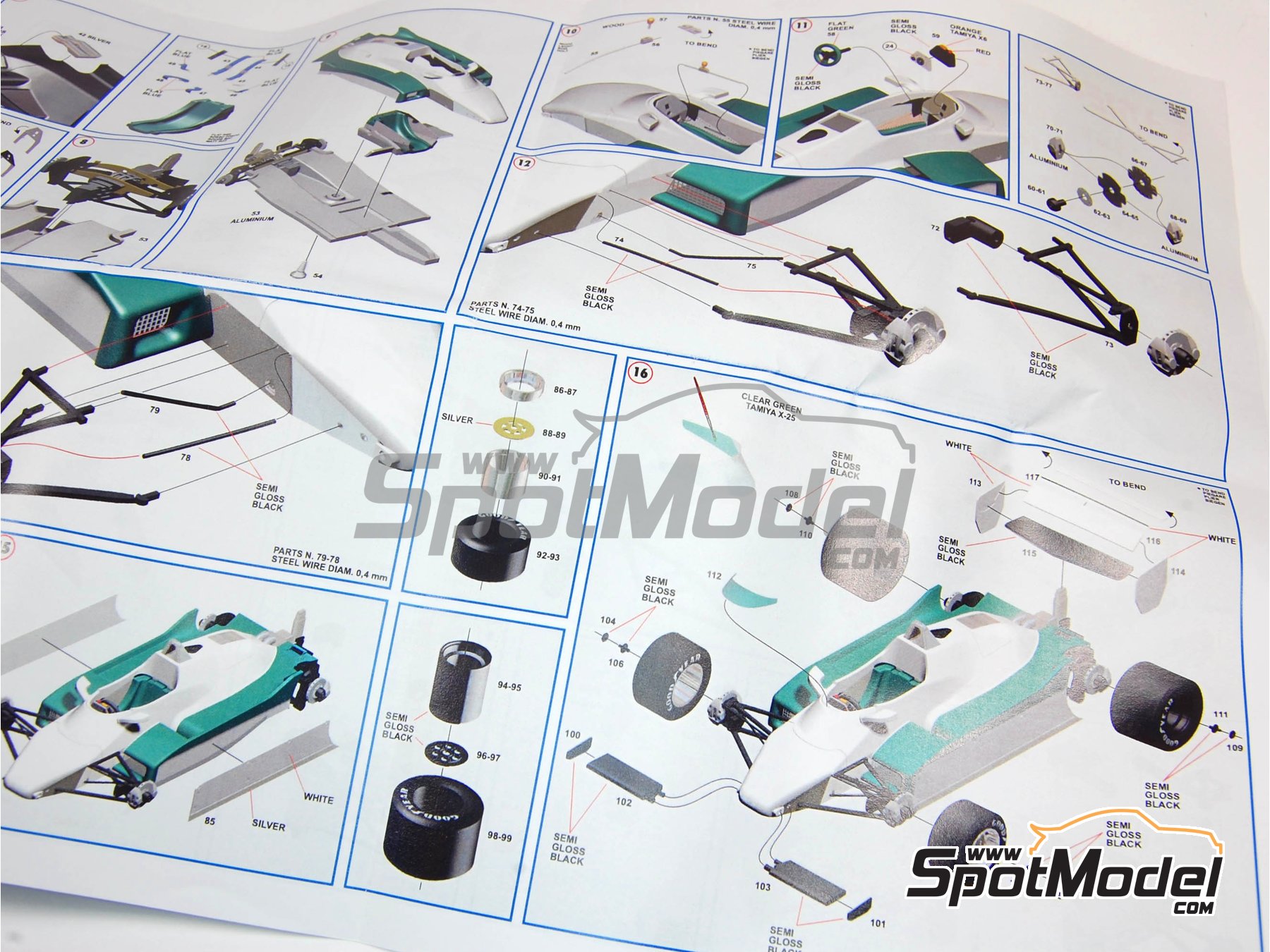Image 3: Williams Ford FW08 Equipo Williams Grand Prix Engineering patrocinado por TAG Saudia - Gran Premio de Formula 1 de Suecia 1982 | Maqueta de coche en escala&nbsp;1/43 fabricado por Tameo Kits (ref.&nbsp;TMK302)