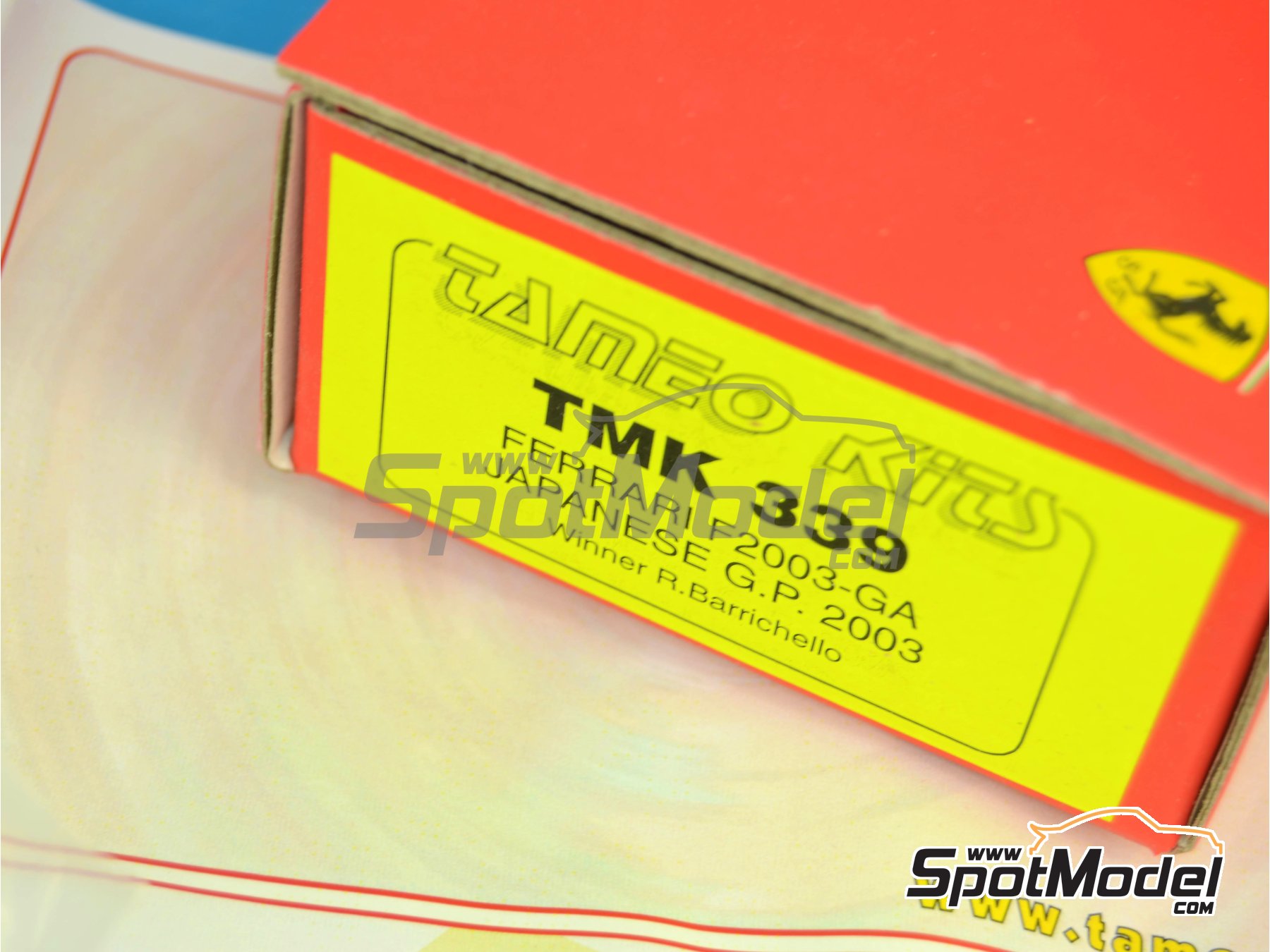 Image 1: Ferrari F2003-GA Scuderia Ferrari Team sponsored by Marlboro - Japanese Formula 1 Grand Prix 2003 | Car scale model kit in 1/43 scale manufactured by Tameo Kits (ref.&nbsp;TMK339)