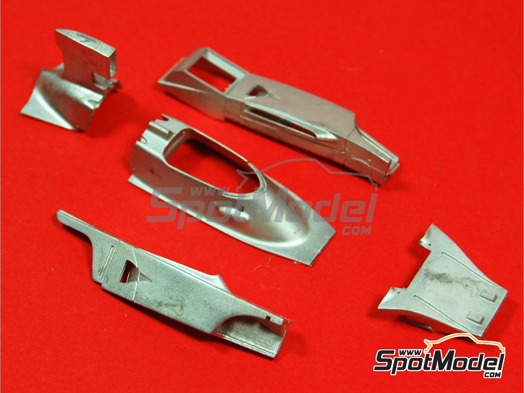 Image 3: Ferrari 312B3 sponsored by Agip - Argentine Formula 1 Grand Prix 1974 | Car scale model kit in 1/43 scale manufactured by Tameo Kits (ref.&nbsp;TMK372)