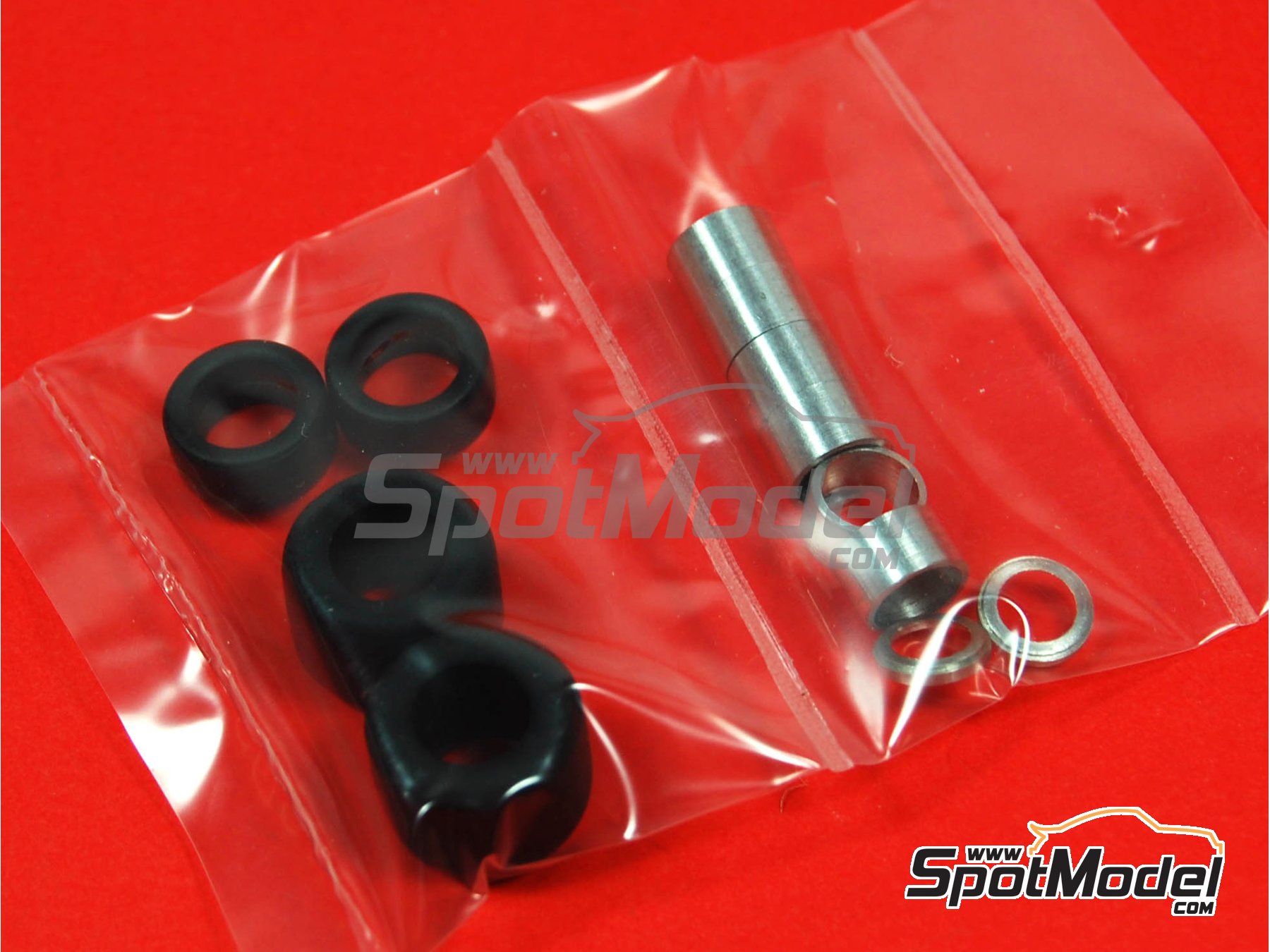 Image 4: Ferrari 312B3 sponsored by Agip - Argentine Formula 1 Grand Prix 1974 | Car scale model kit in 1/43 scale manufactured by Tameo Kits (ref.&nbsp;TMK372)