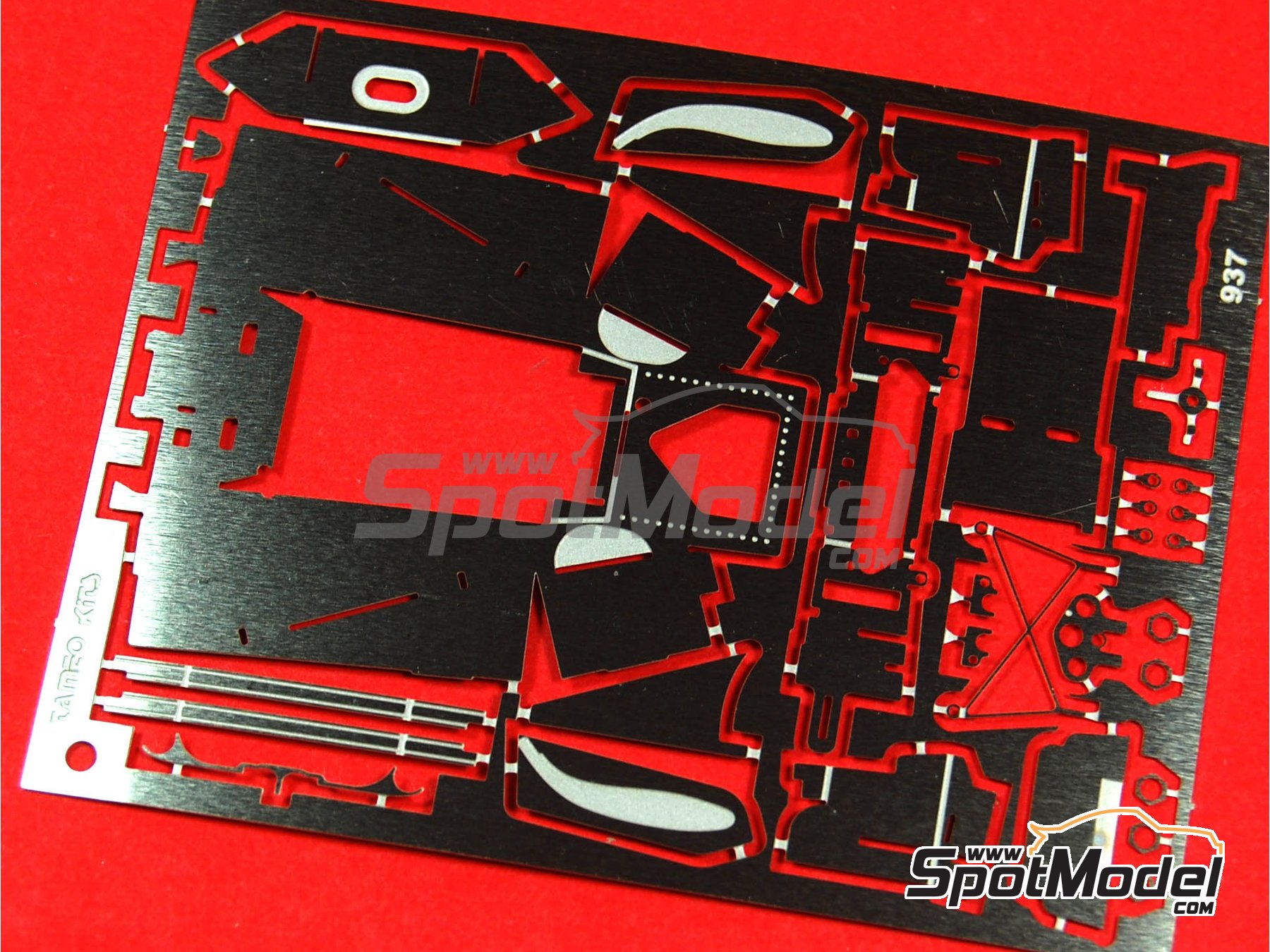 Image 9: Ferrari 312B3 sponsored by Agip - Argentine Formula 1 Grand Prix 1974 | Car scale model kit in 1/43 scale manufactured by Tameo Kits (ref.&nbsp;TMK372)