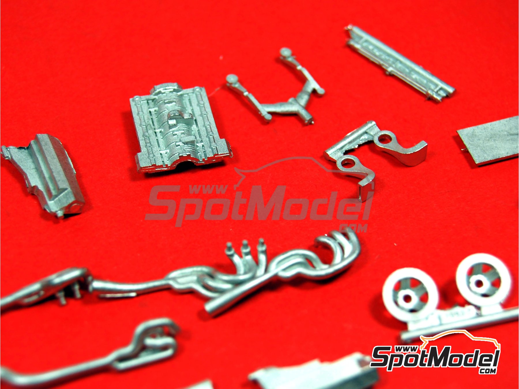 Image 15: Ferrari 312B3 sponsored by Agip - Argentine Formula 1 Grand Prix 1974 | Car scale model kit in 1/43 scale manufactured by Tameo Kits (ref.&nbsp;TMK372)