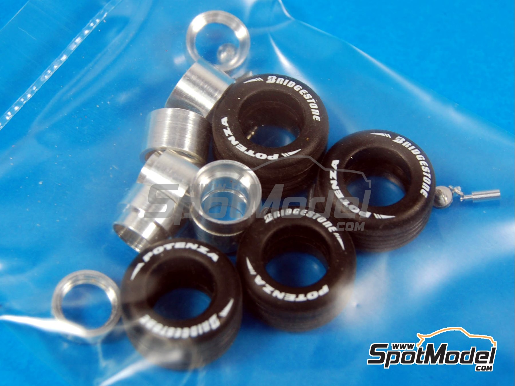 Image 9: Ferrari F2008 Equipo Scuderia Ferrari patrocinado por Shell - Gran Premio de F&oacute;rmula 1 de Europa 2008 | Maqueta de coche en escala&nbsp;1/43 fabricado por Tameo Kits (ref.&nbsp;TMK379)