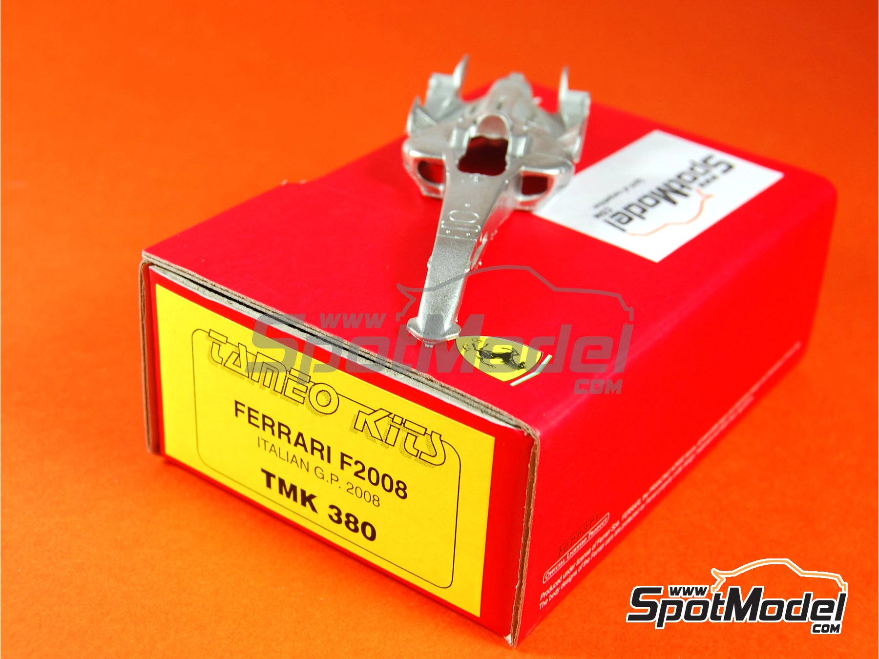 Image 3: Ferrari F2008 Equipo Scuderia Ferrari patrocinado por Shell - Gran Premio de F&oacute;rmula 1 de Italia 2008 | Maqueta de coche en escala&nbsp;1/43 fabricado por Tameo Kits (ref.&nbsp;TMK380)