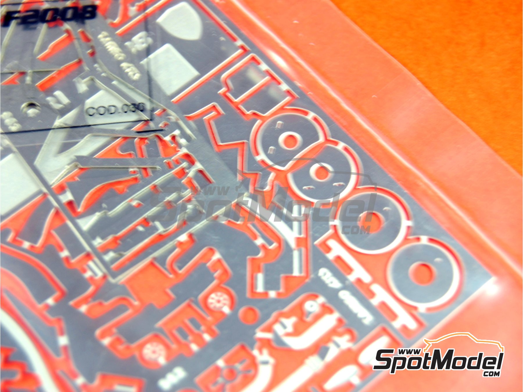 Image 11: Ferrari F2008 Equipo Scuderia Ferrari patrocinado por Shell - Gran Premio de F&oacute;rmula 1 de Italia 2008 | Maqueta de coche en escala&nbsp;1/43 fabricado por Tameo Kits (ref.&nbsp;TMK380)