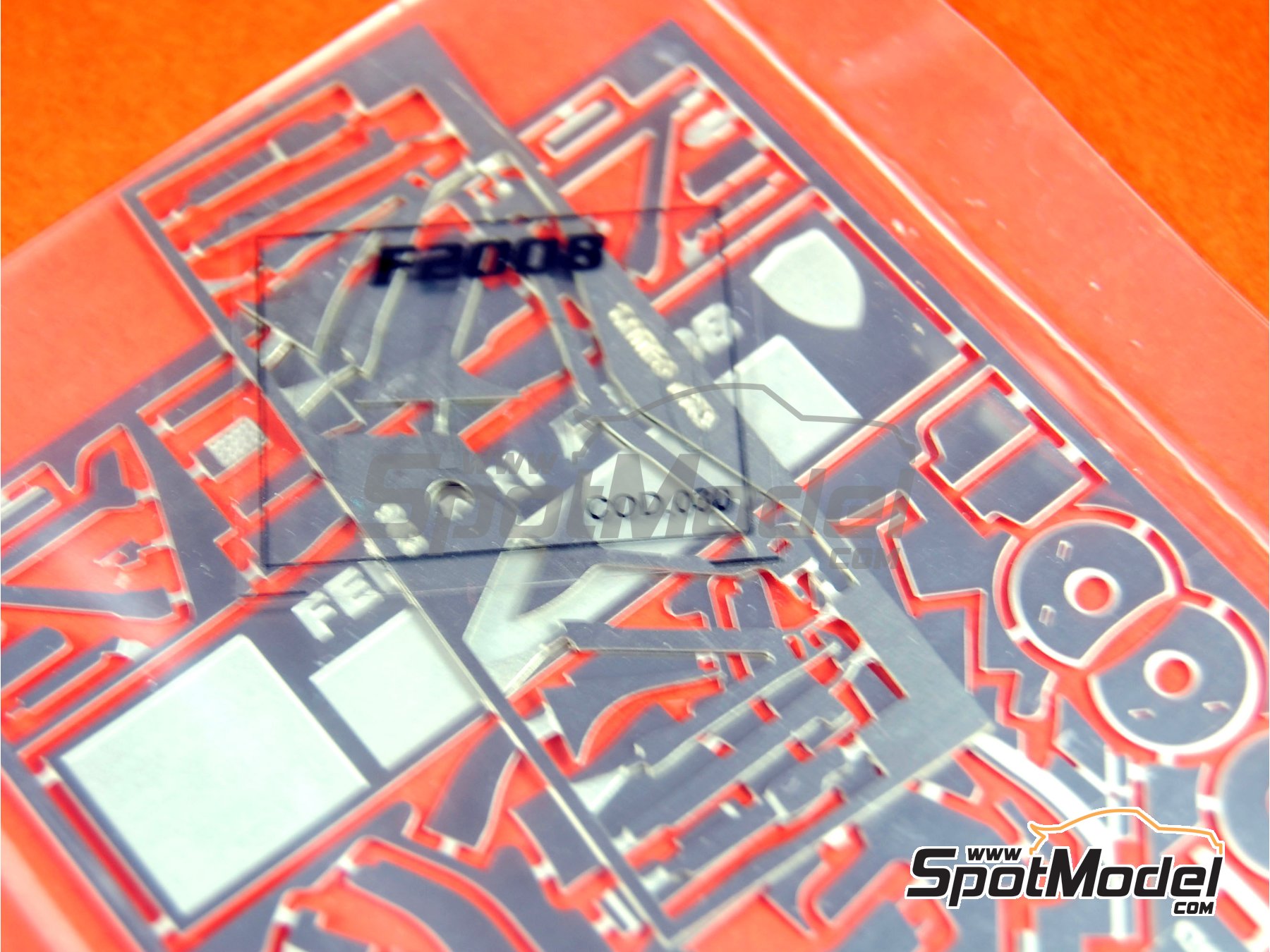 Image 12: Ferrari F2008 Equipo Scuderia Ferrari patrocinado por Shell - Gran Premio de F&oacute;rmula 1 de Italia 2008 | Maqueta de coche en escala&nbsp;1/43 fabricado por Tameo Kits (ref.&nbsp;TMK380)