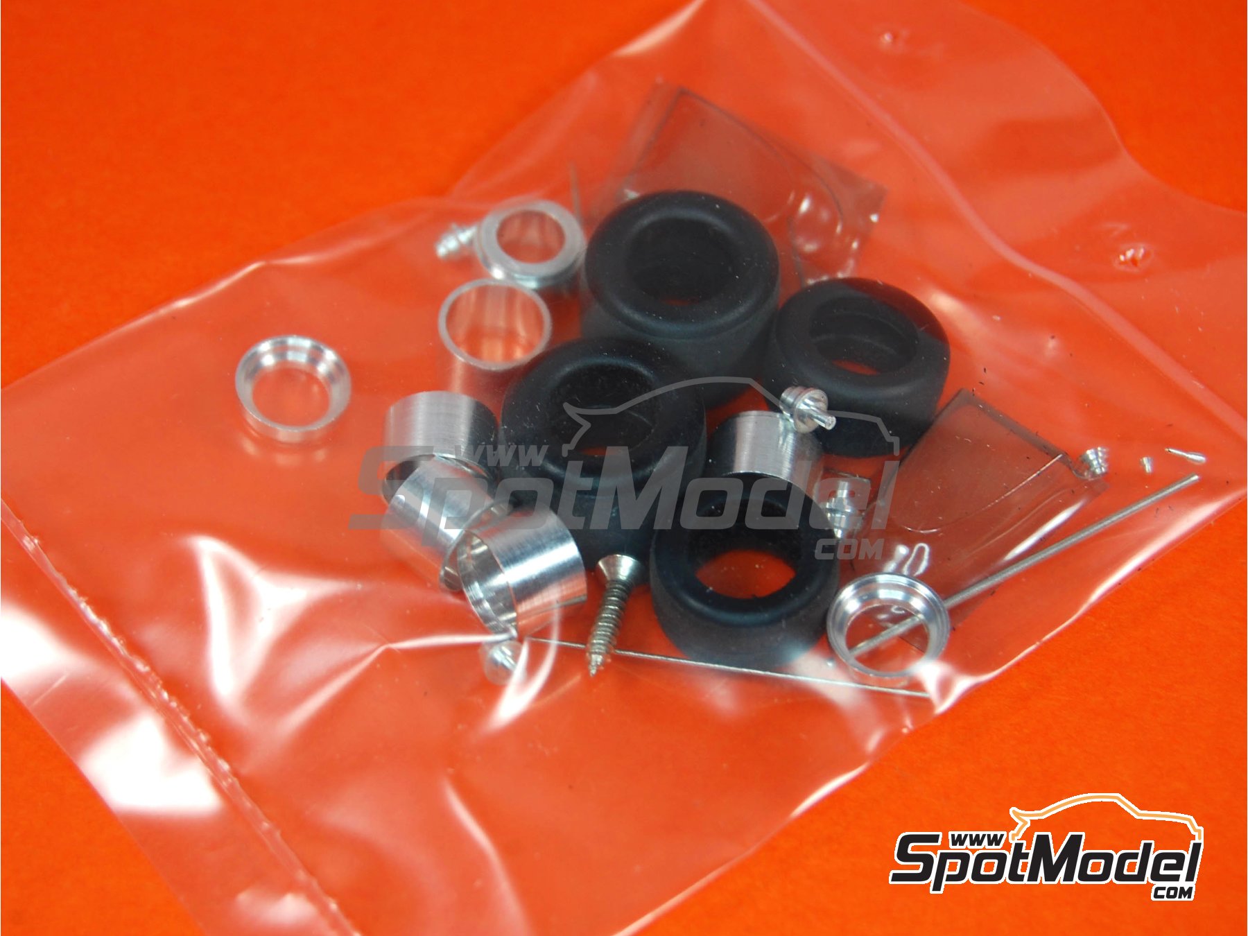 Image 11: Ferrari 126CK Equipo Scuderia Ferrari patrocinado por Fiat - Gran Premio de Formula 1 de Mónaco 1981 | Maqueta de coche en escala 1/43 fabricado por Tameo Kits (ref. TMK391)