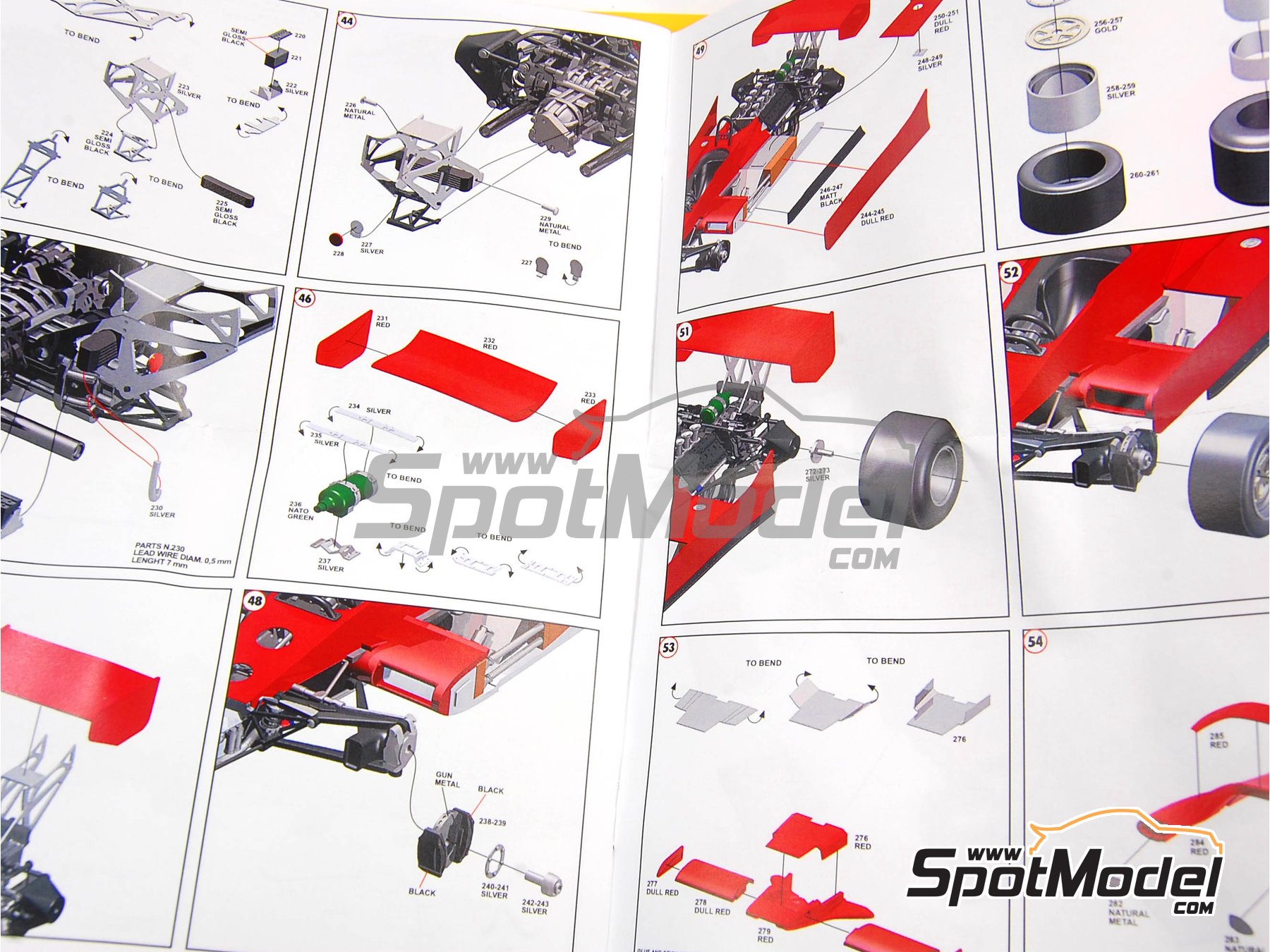 Image 6: Lotus Ford Type 78 Equipo Lotus patrocinado por Imperial International - Gran Premio de F&oacute;rmula 1 de Jap&oacute;n 1977 | Maqueta de coche en escala&nbsp;1/43 fabricado por Tameo Kits (ref.&nbsp;TMK403)